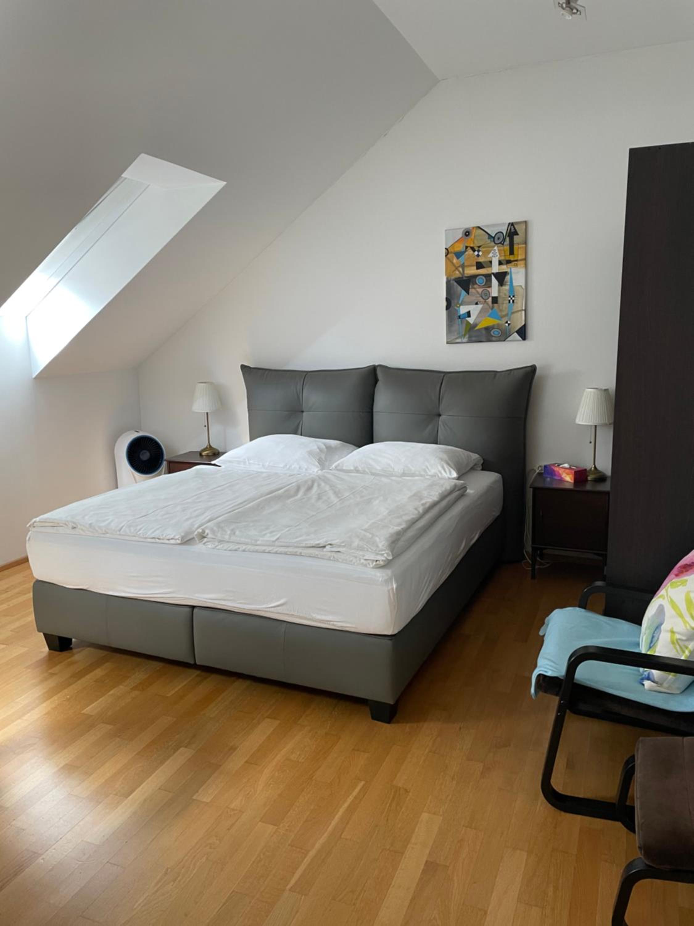 One-Bedroom Apartment photo 1