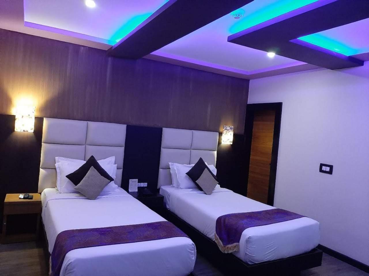 Deluxe Twin Room photo 2