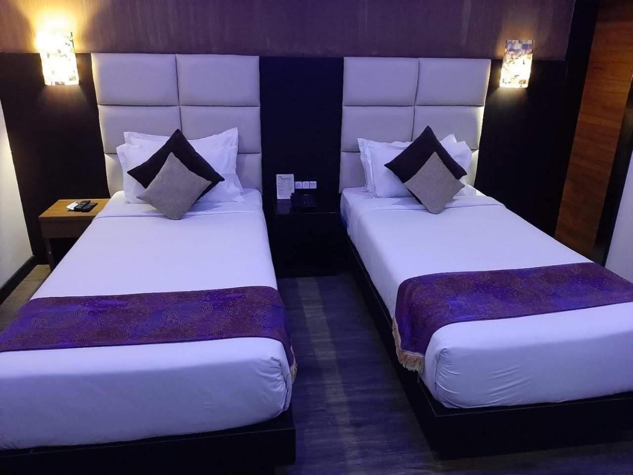 Deluxe Twin Room photo 3