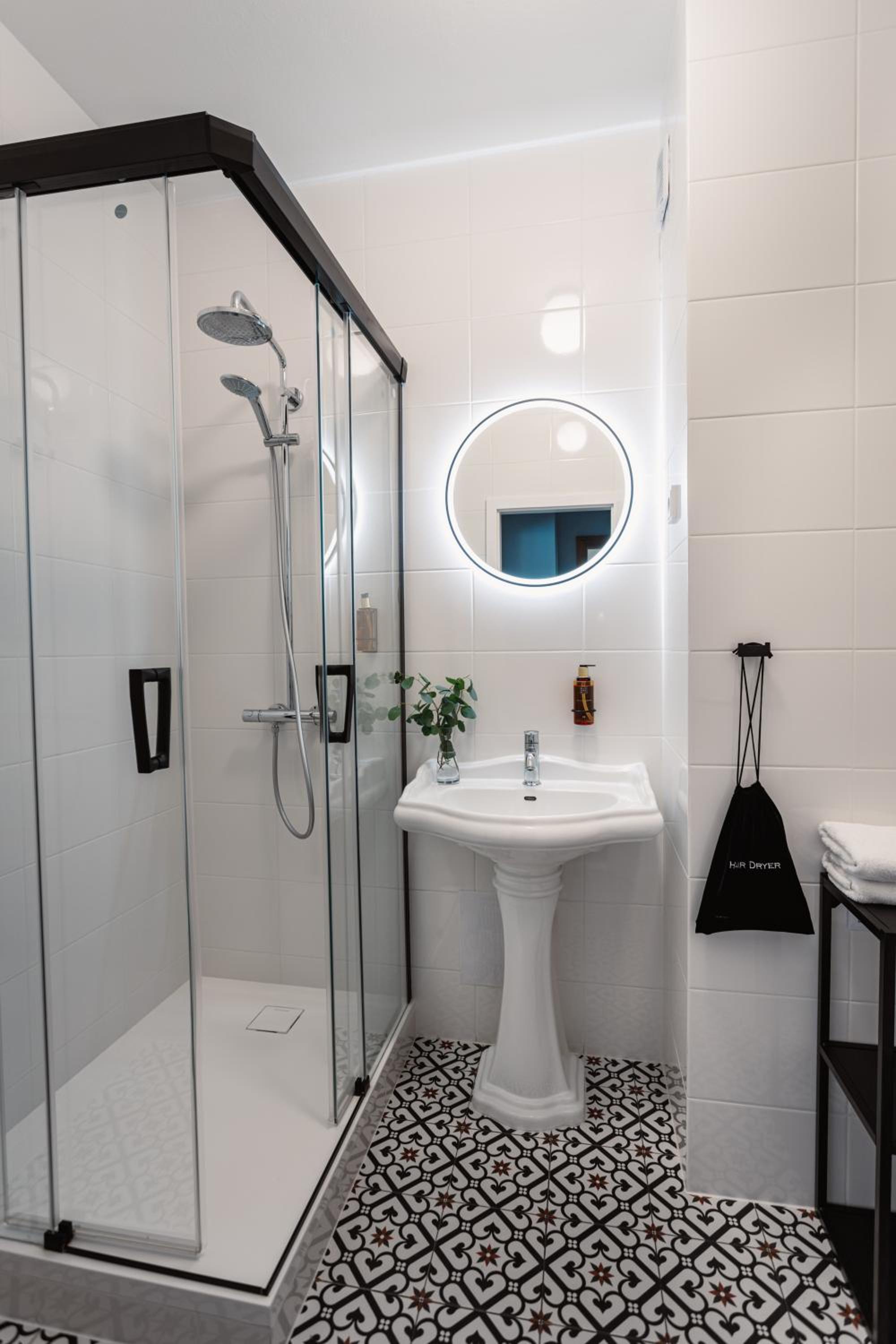 Deluxe Double Room with Extra Bed photo 3