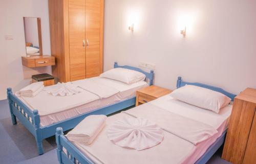 Double or Twin Room photo 2