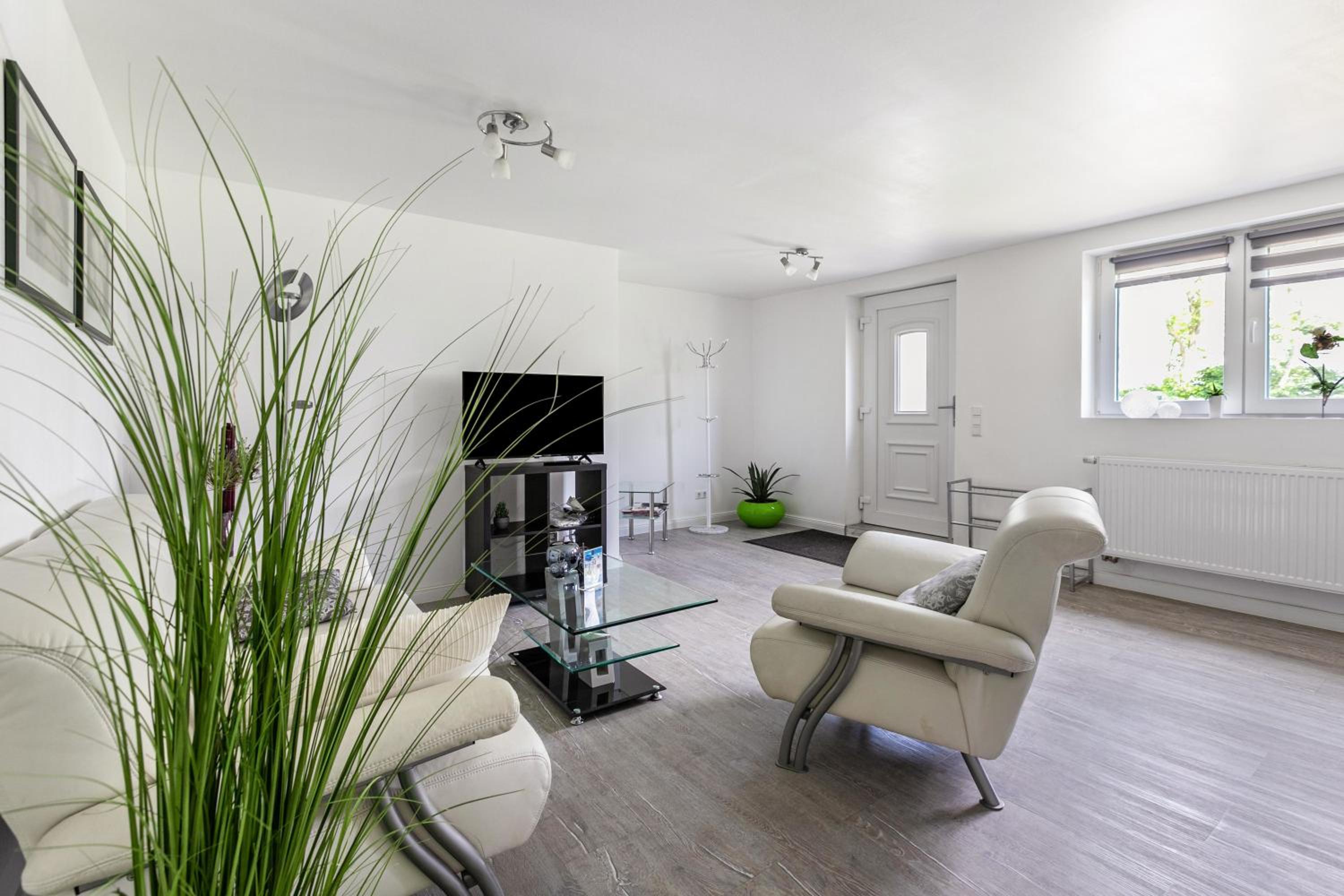Superior One-Bedroom Apartment