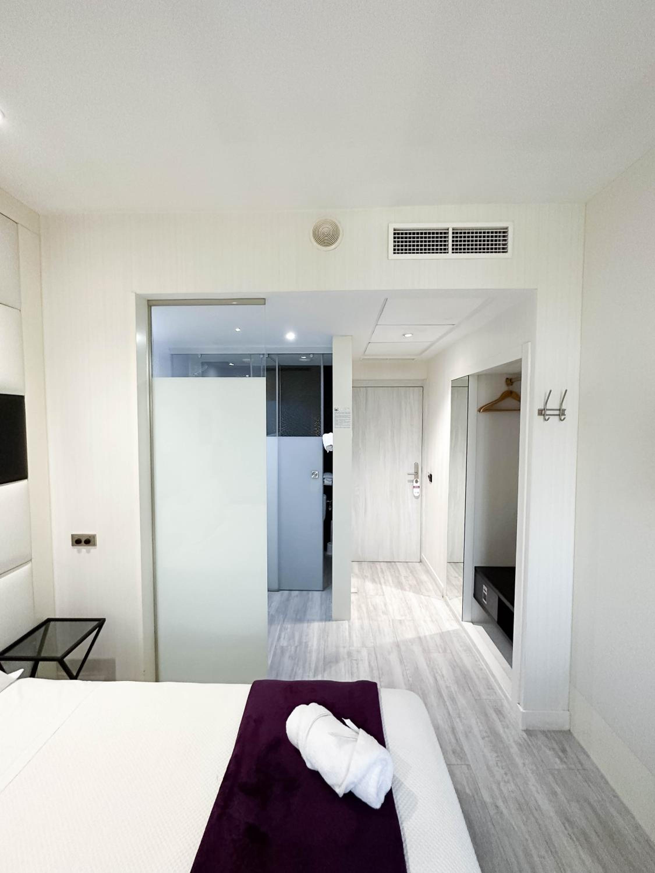 King Double Room - Photo 5