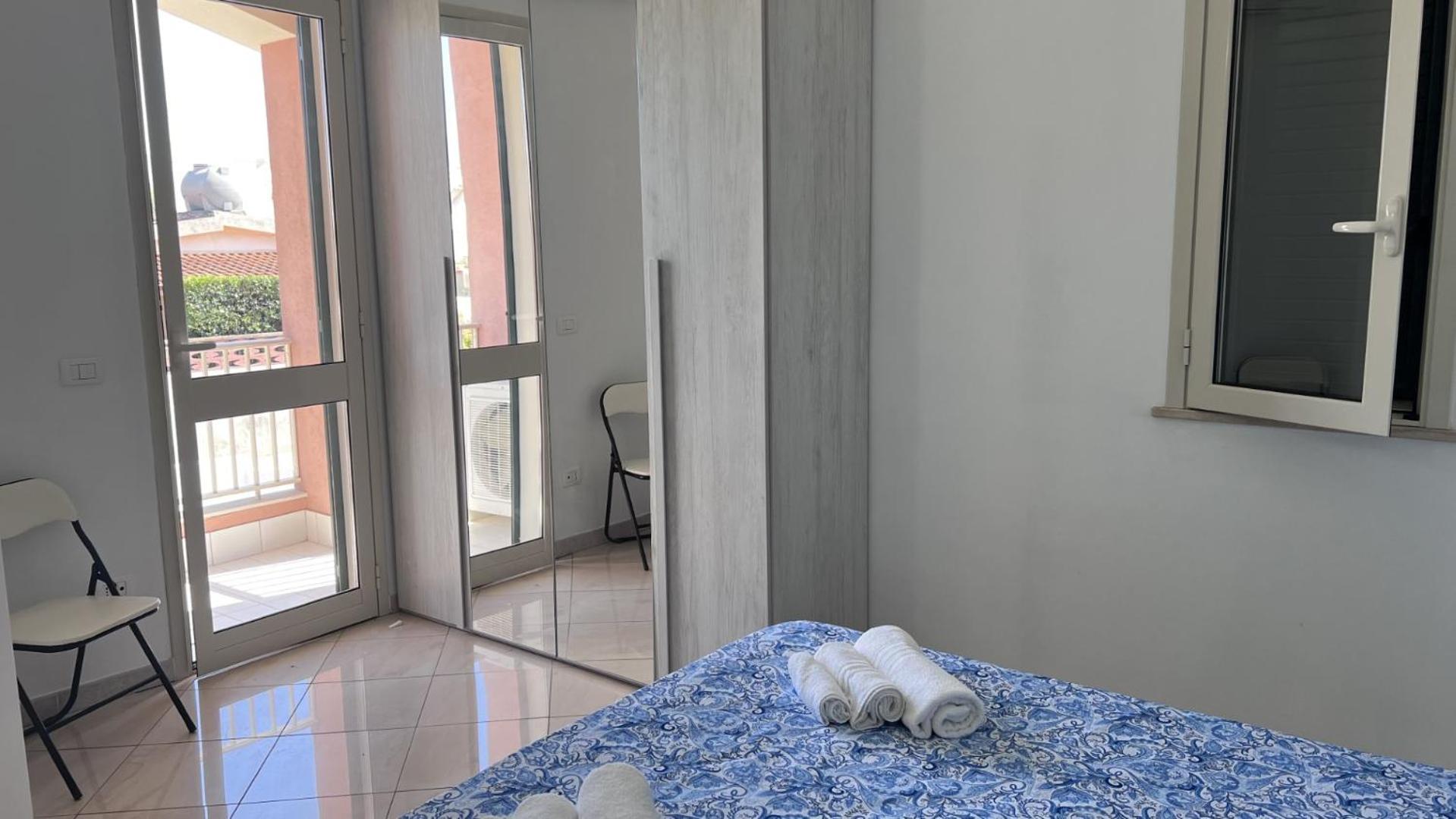 Three-Bedroom House photo 2