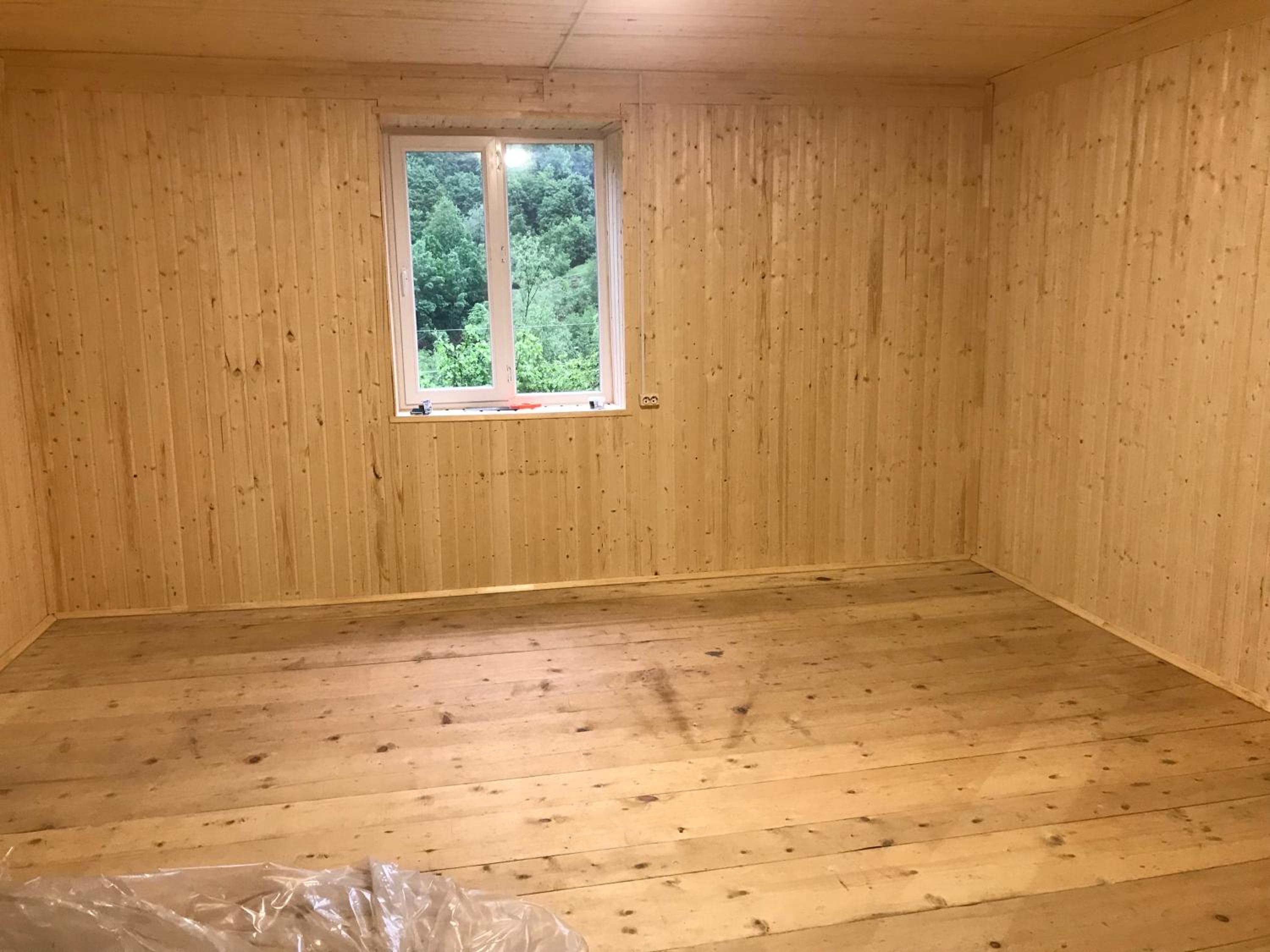 6-Bed Mixed Dormitory Room photo 1