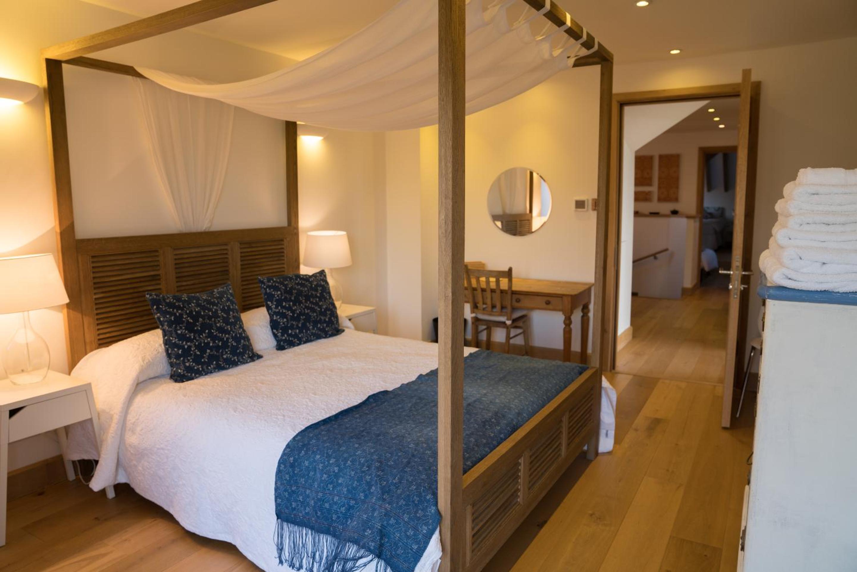 Superior King Room - Photo 1