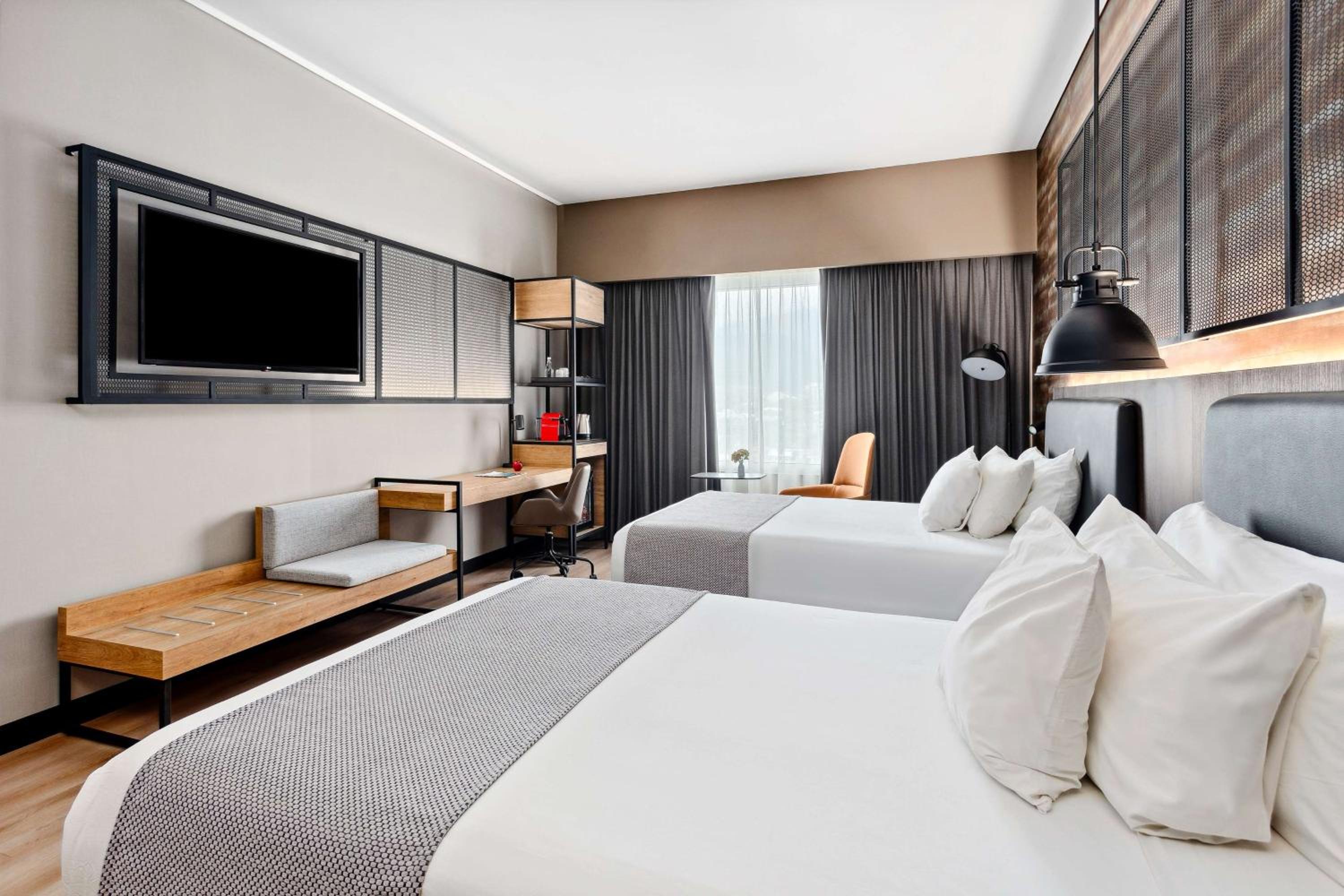 Premium Room - Photo 6