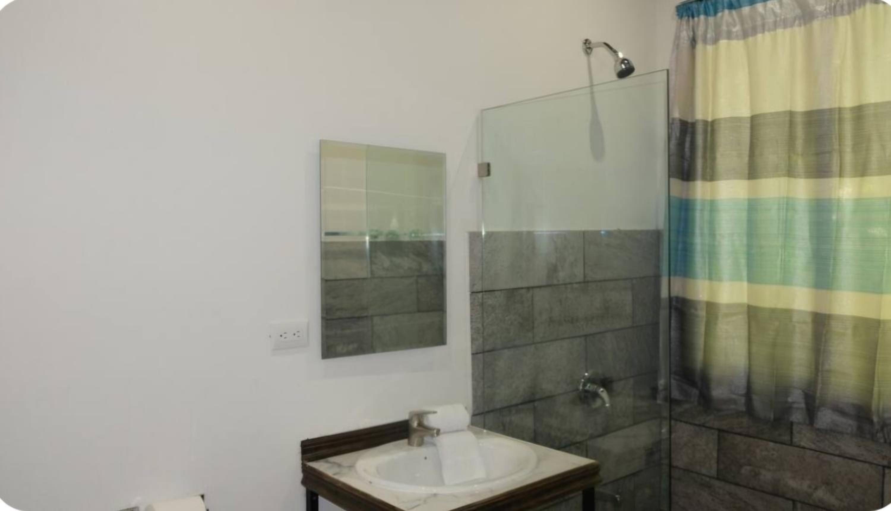 One-Bedroom House photo 2
