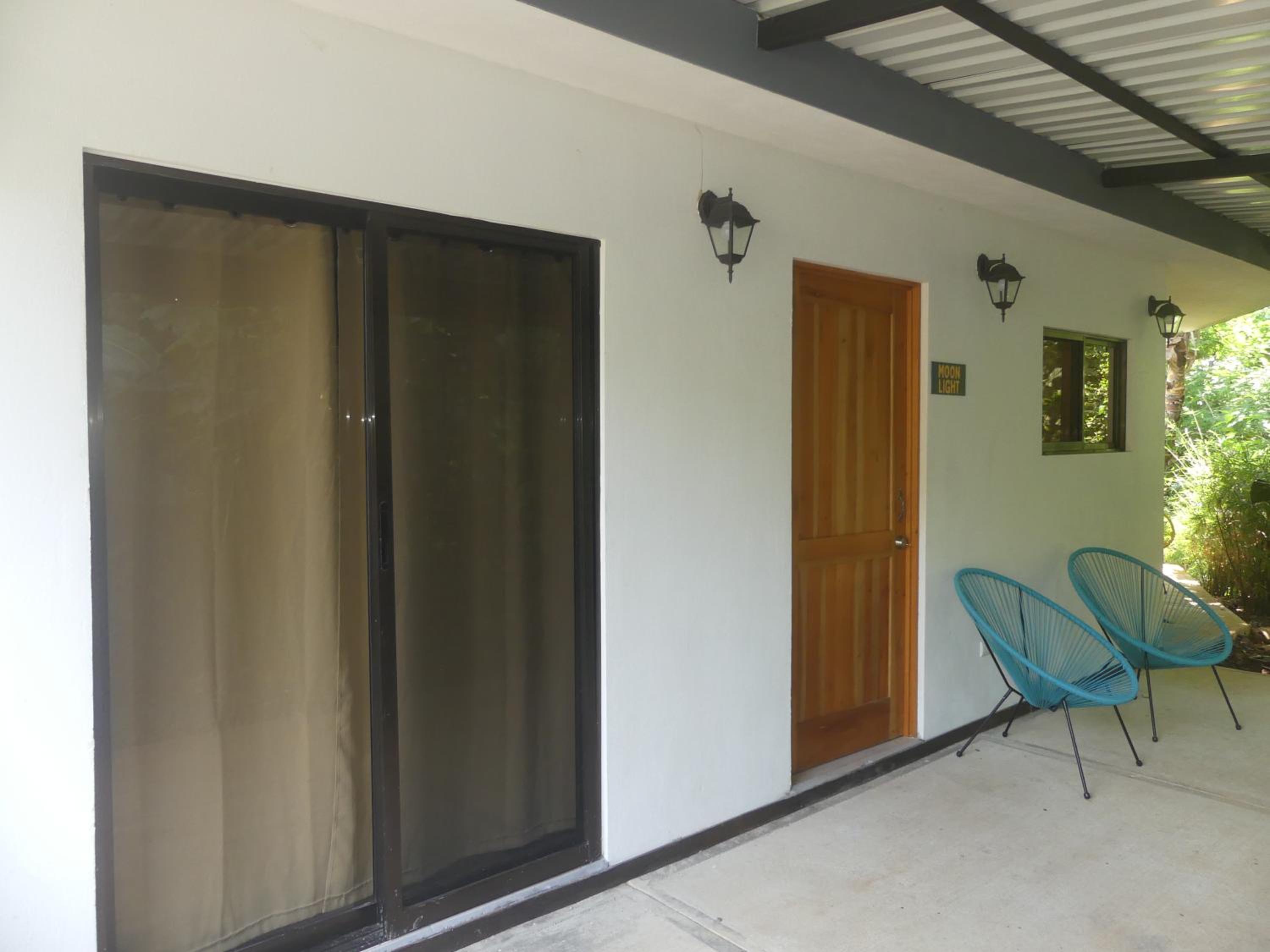 Three-Bedroom House photo 3