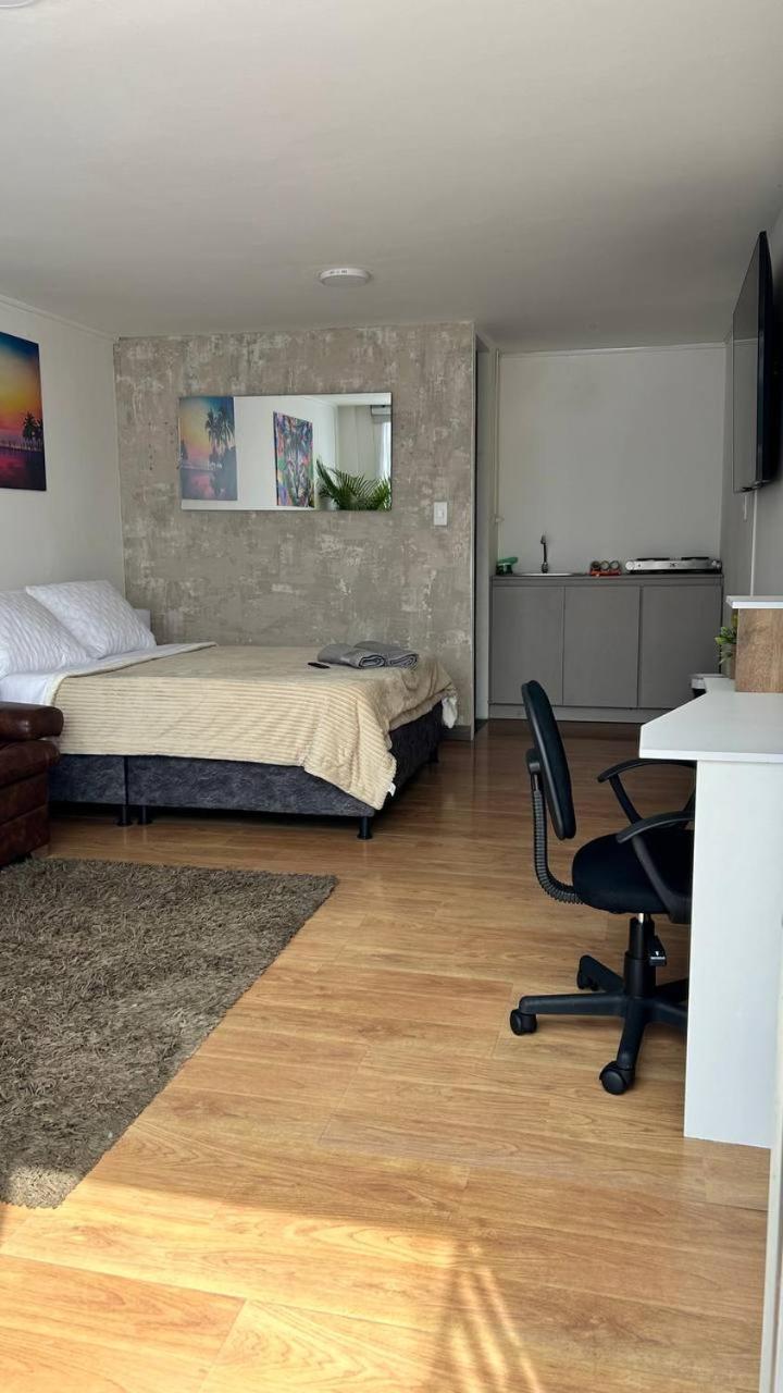 One-Bedroom Apartment photo 2