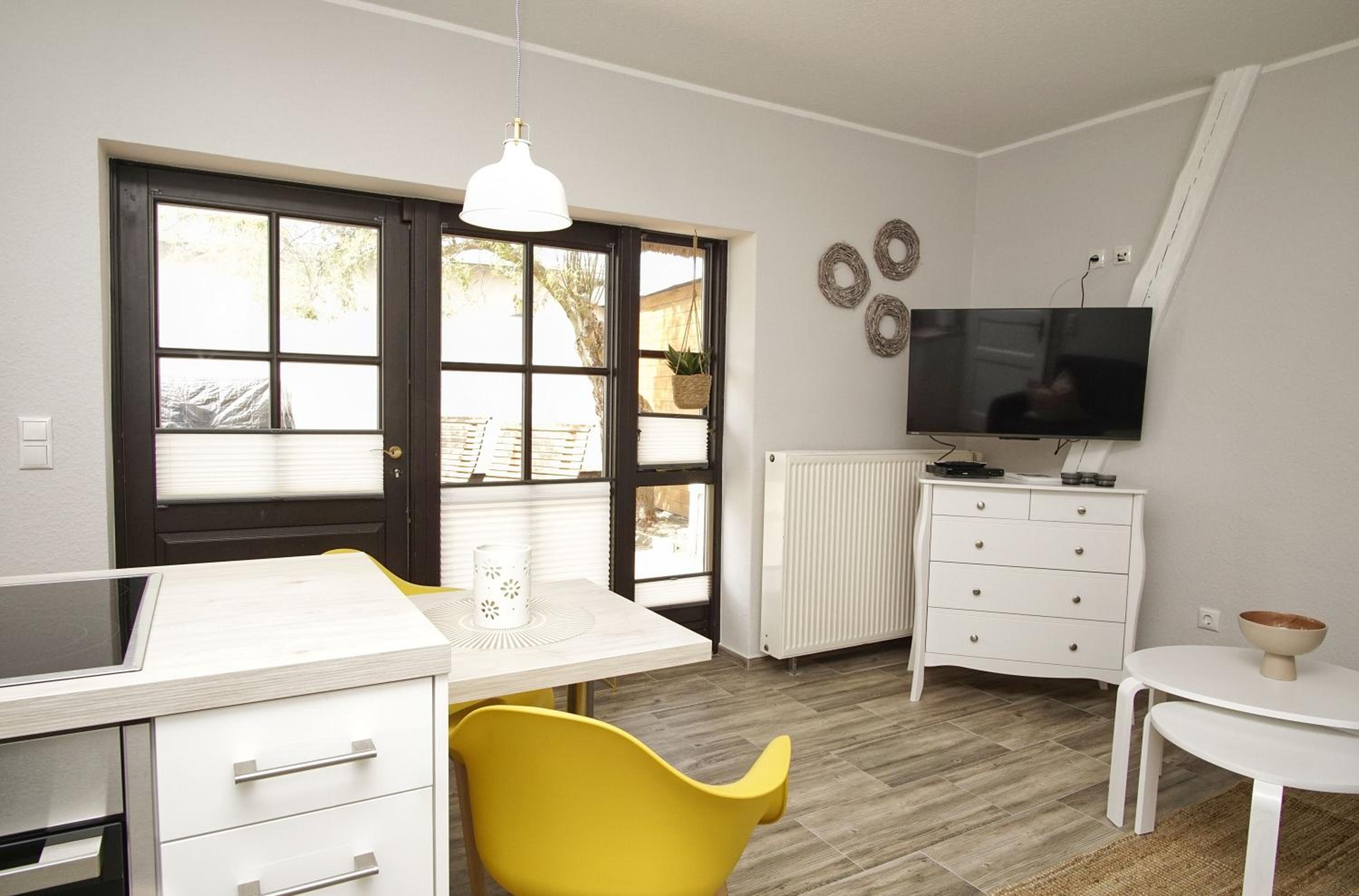 Apartment - Ground Floor photo 2