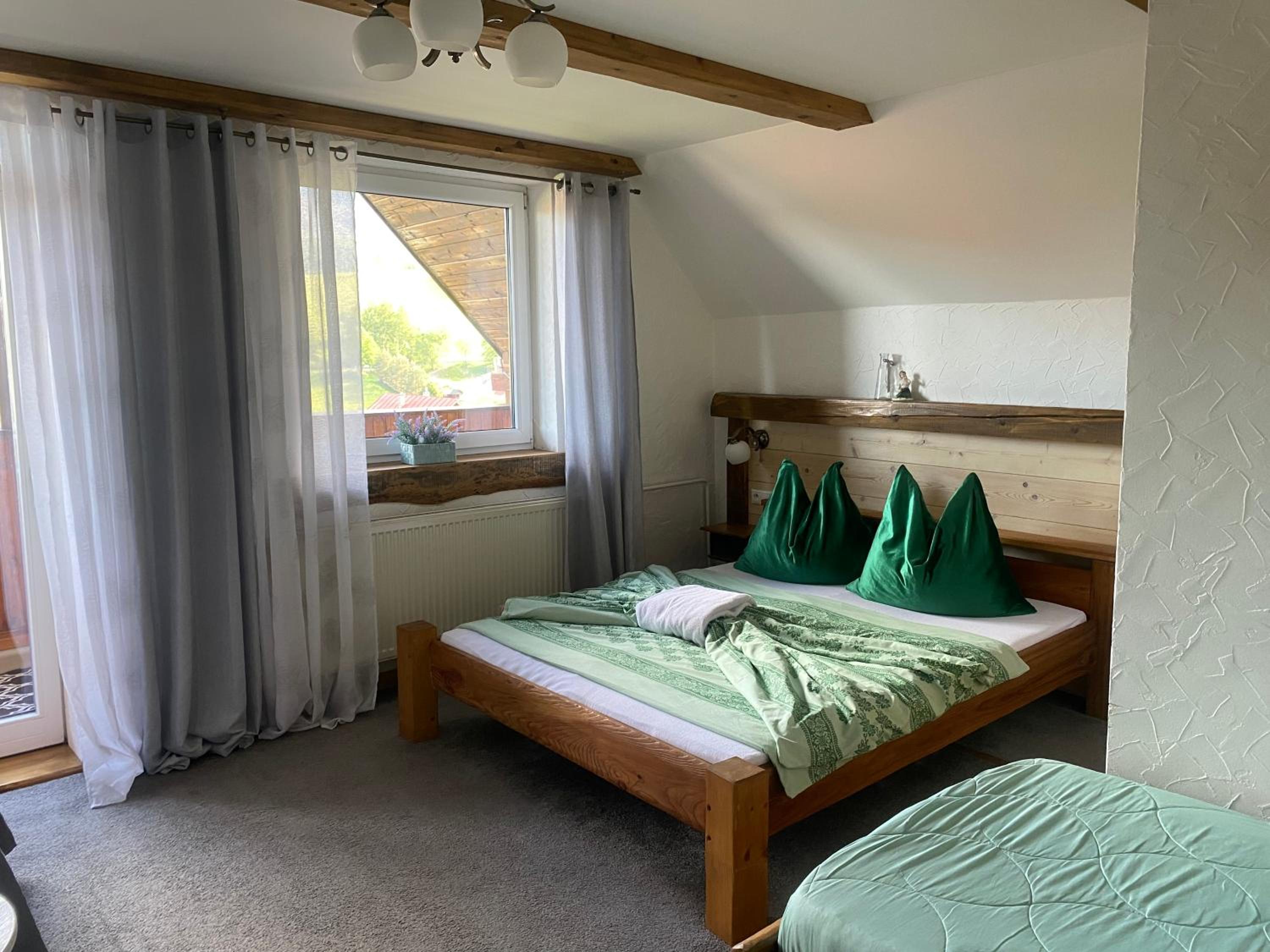 Four-Bedroom House photo 2