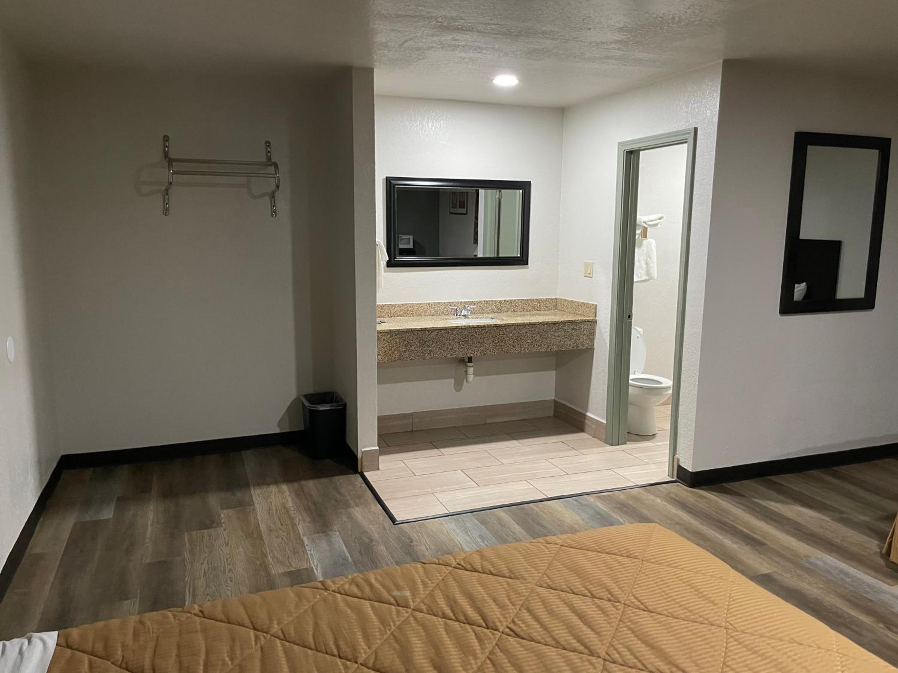 Standard Quadruple Room photo 3