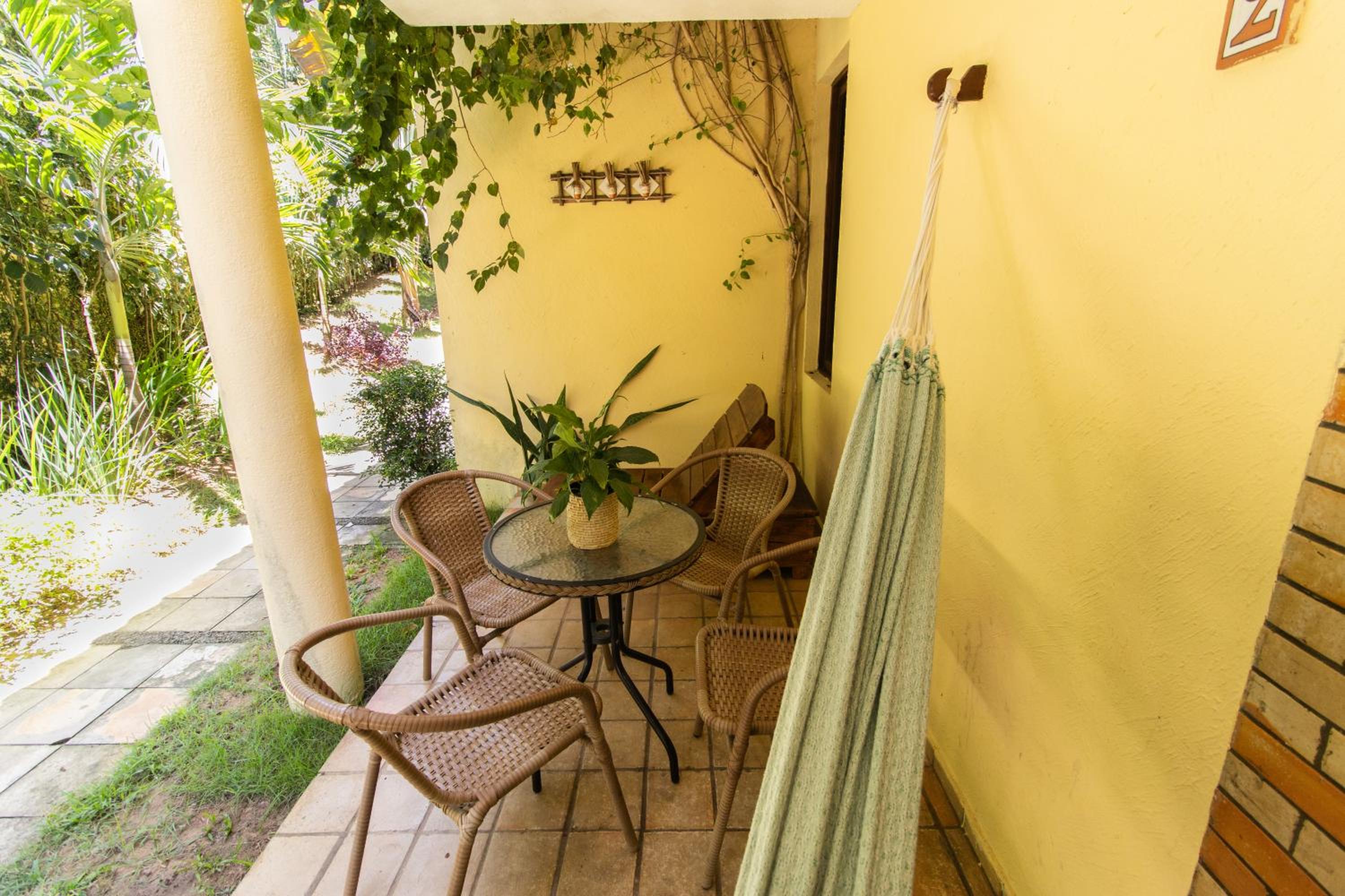 Studio Apartment with Garden View With Balcony photo 2