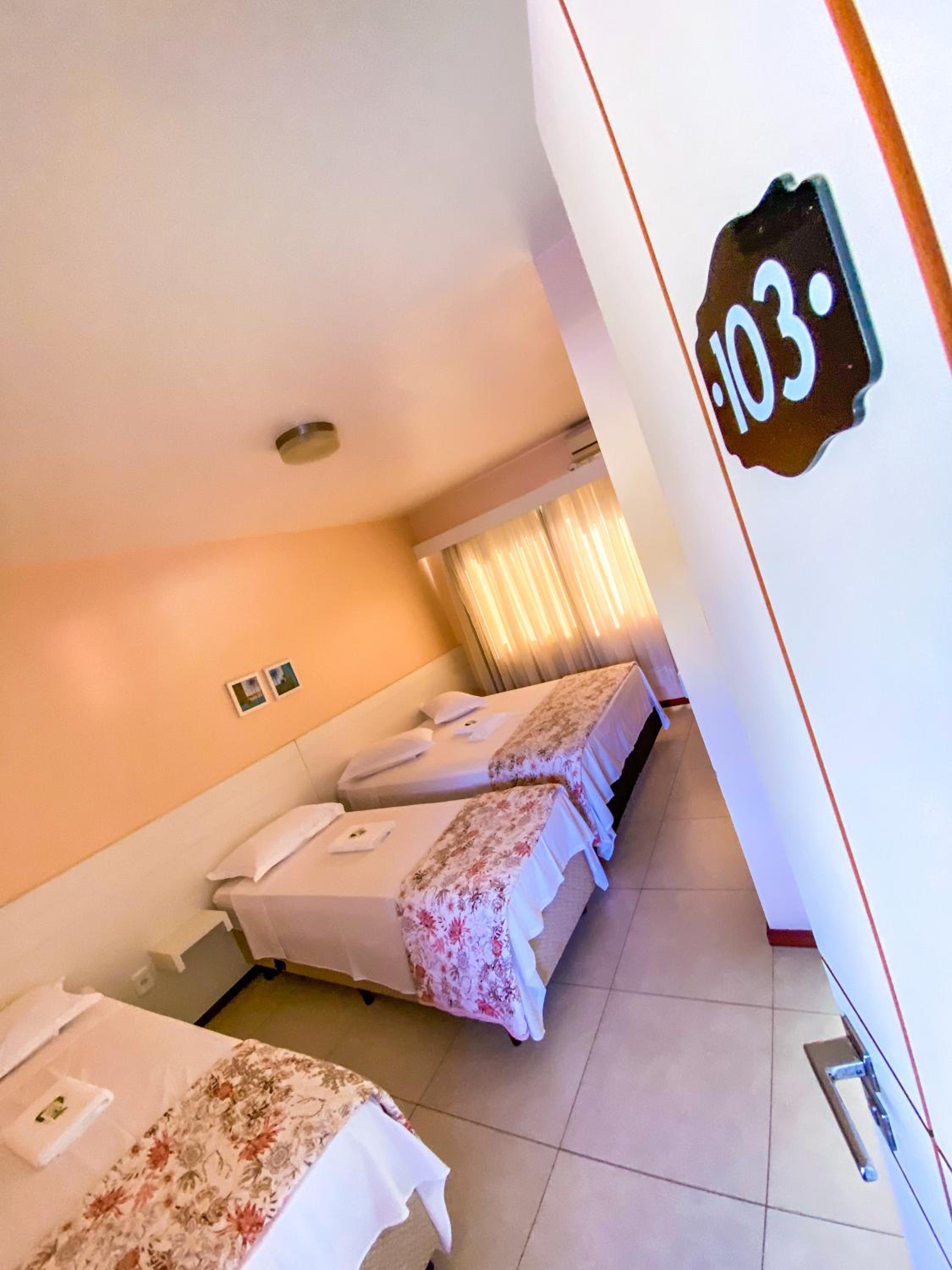 Classic Quadruple Room - Photo 1