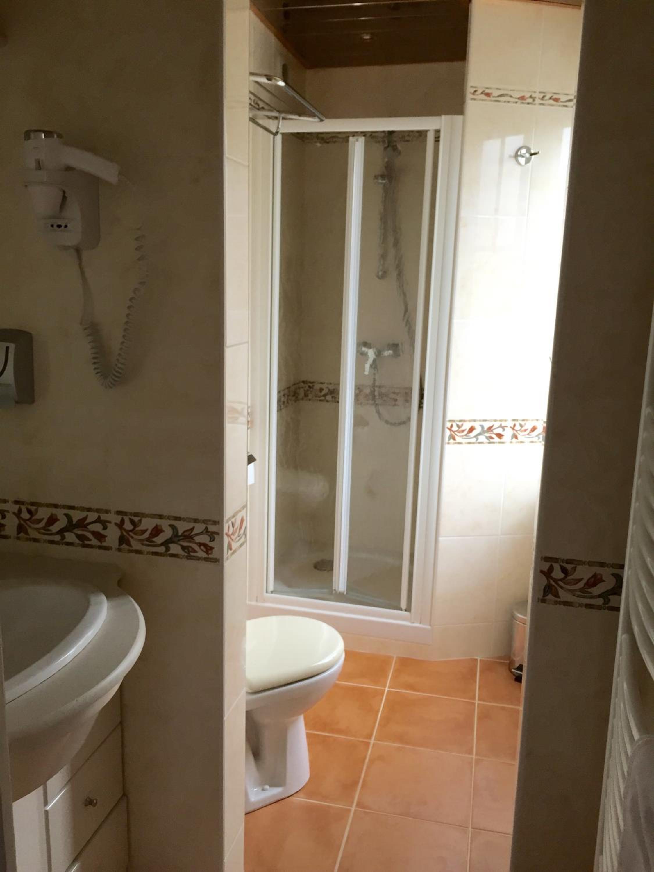 Comfort Double Room with Shower - Photo 2