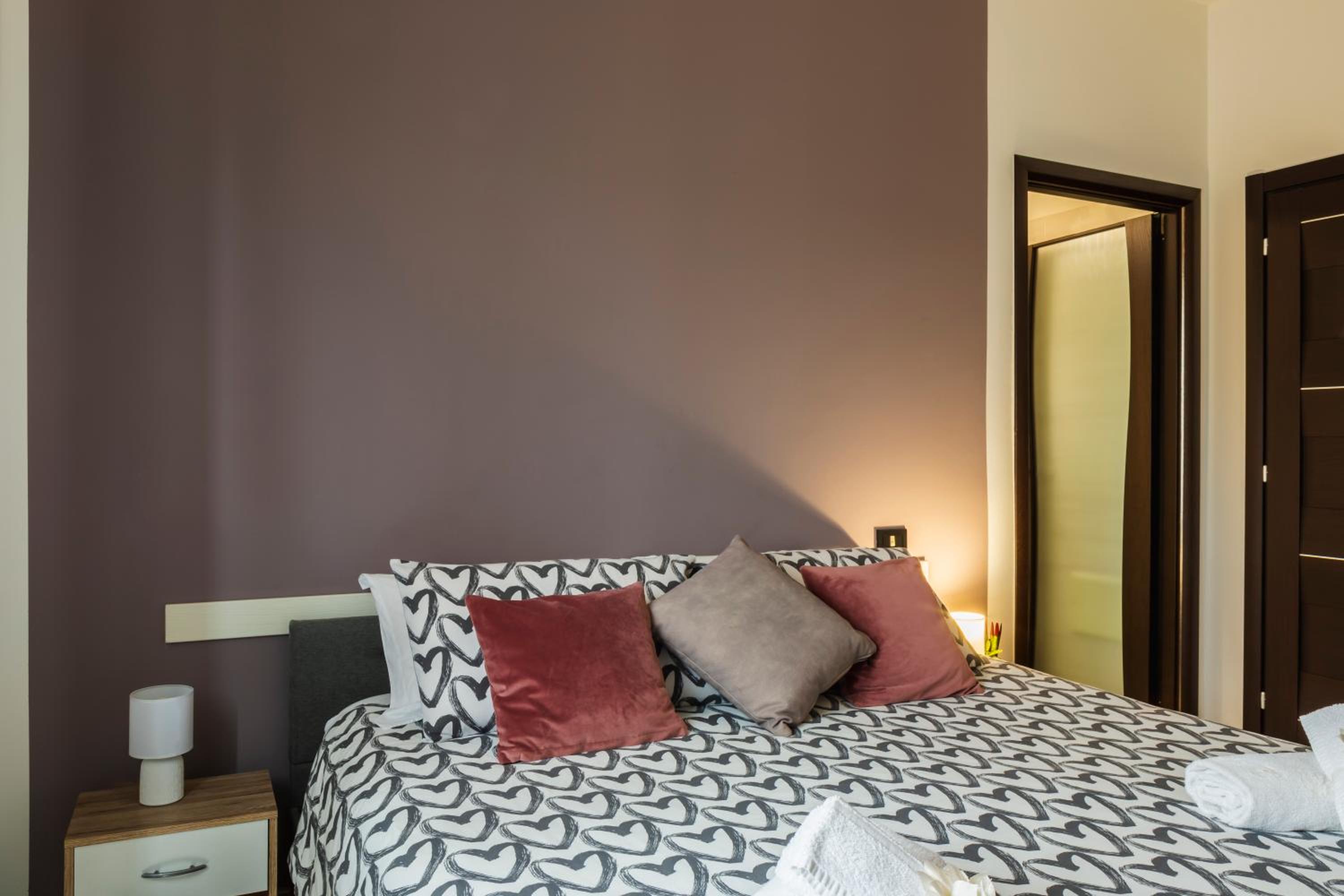Deluxe Room - Photo 8