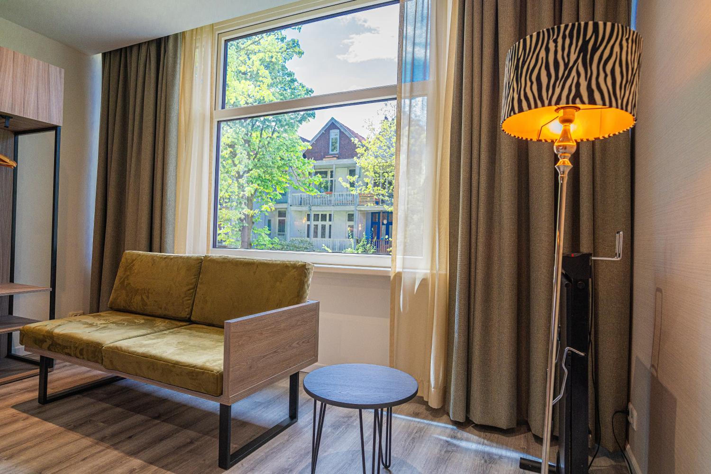 Deluxe Double Room - Photo 8