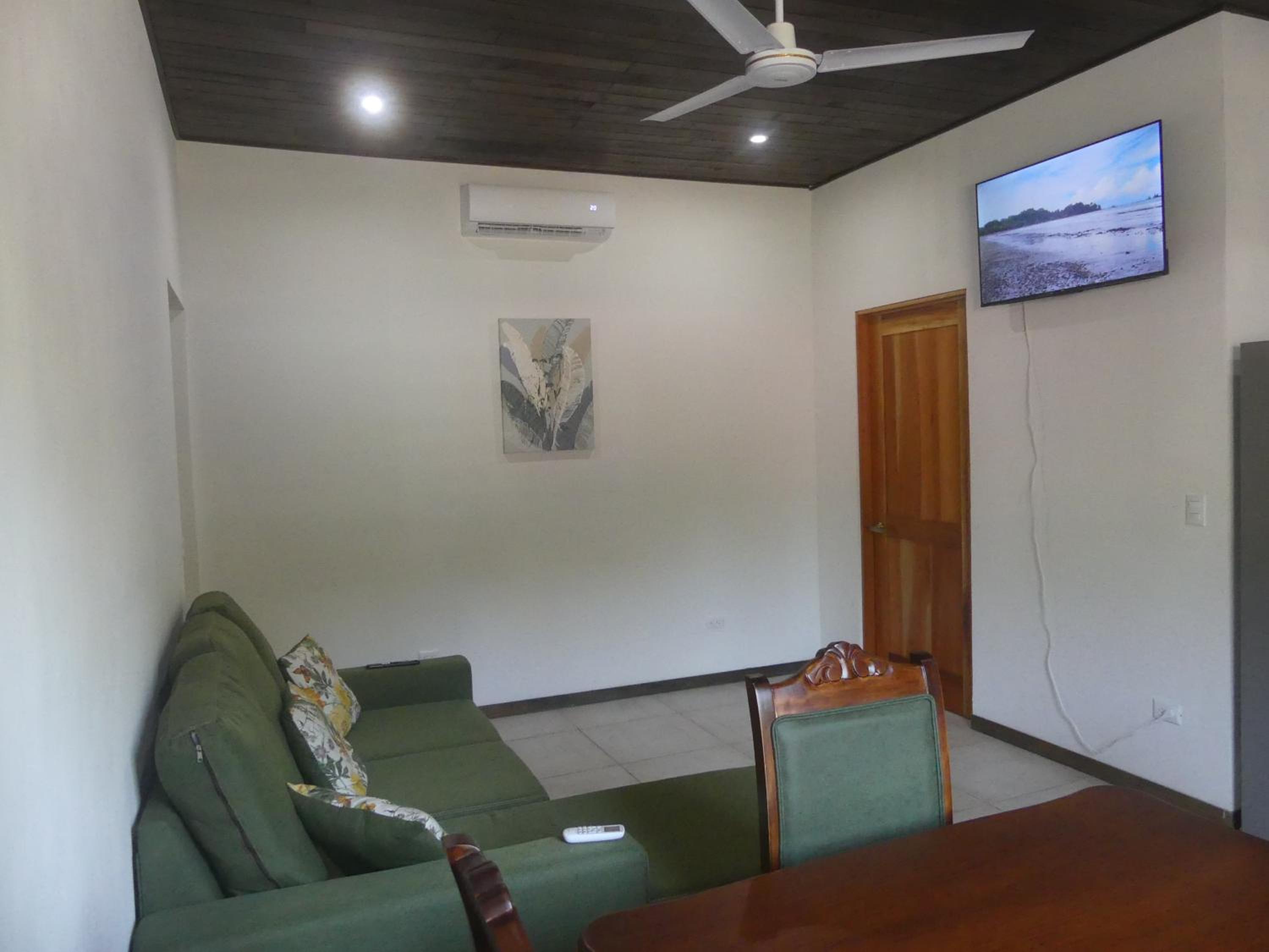 Two-Bedroom House photo 3