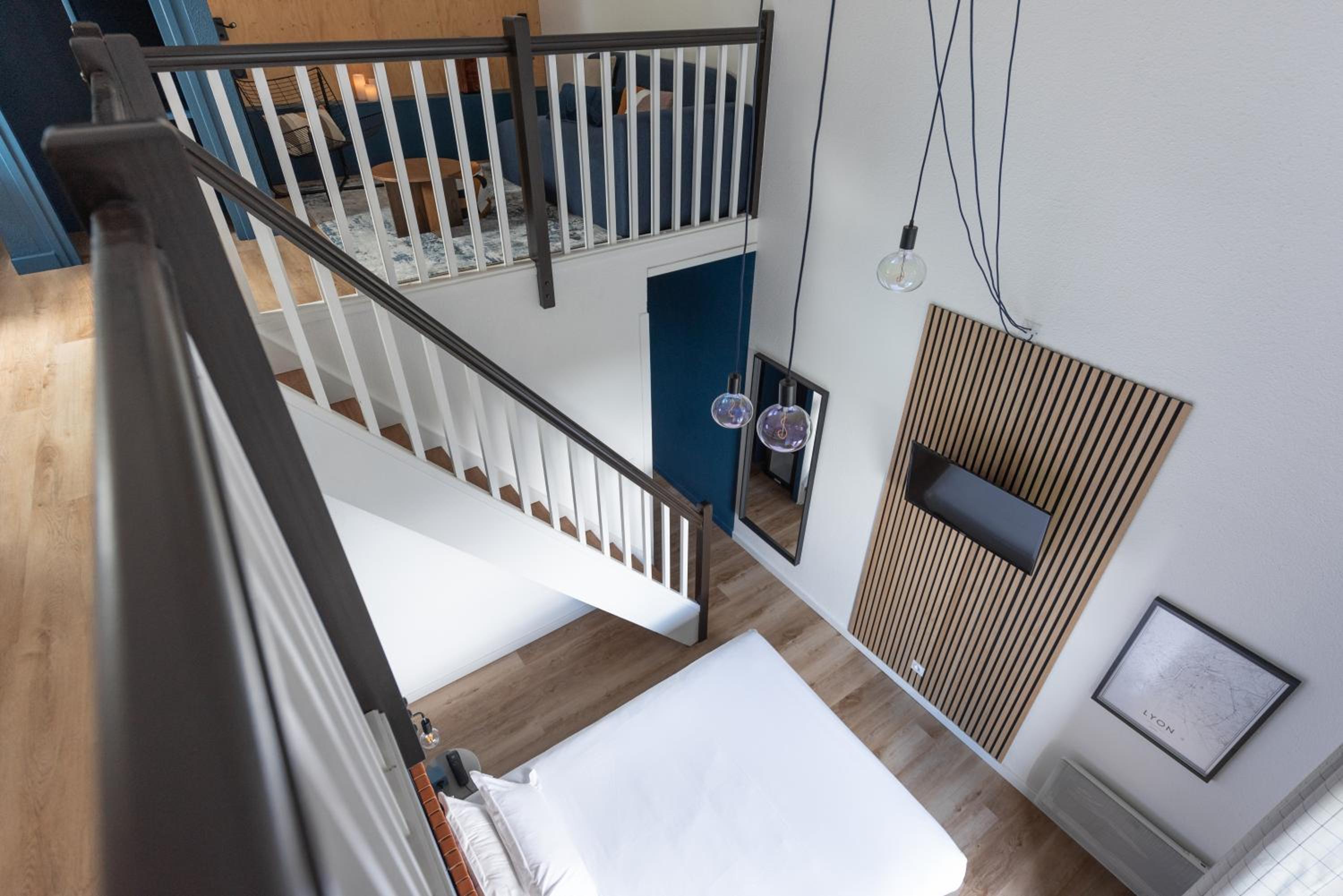 Duplex Family Suite - Photo 6
