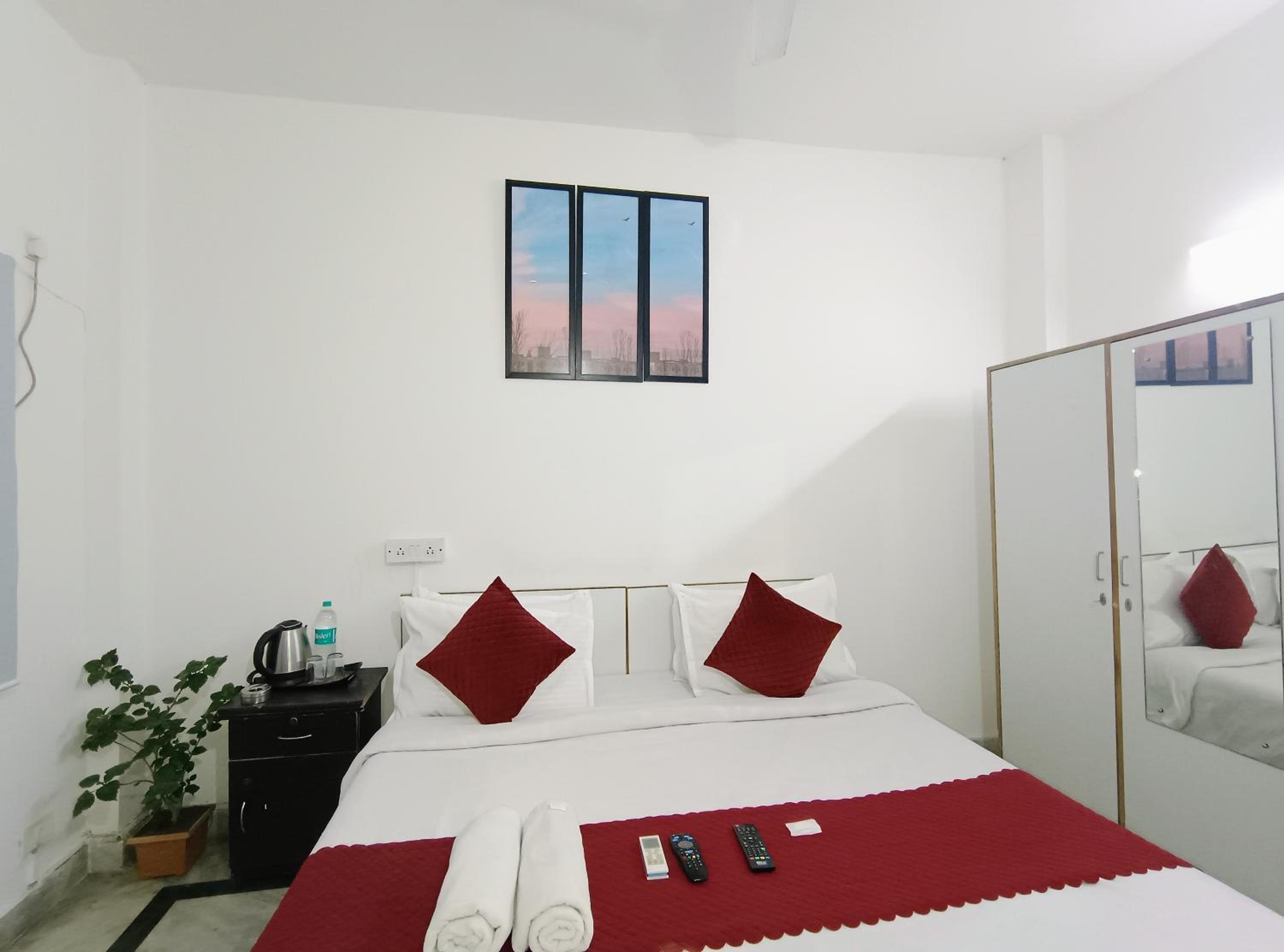 Double Room - Photo 32