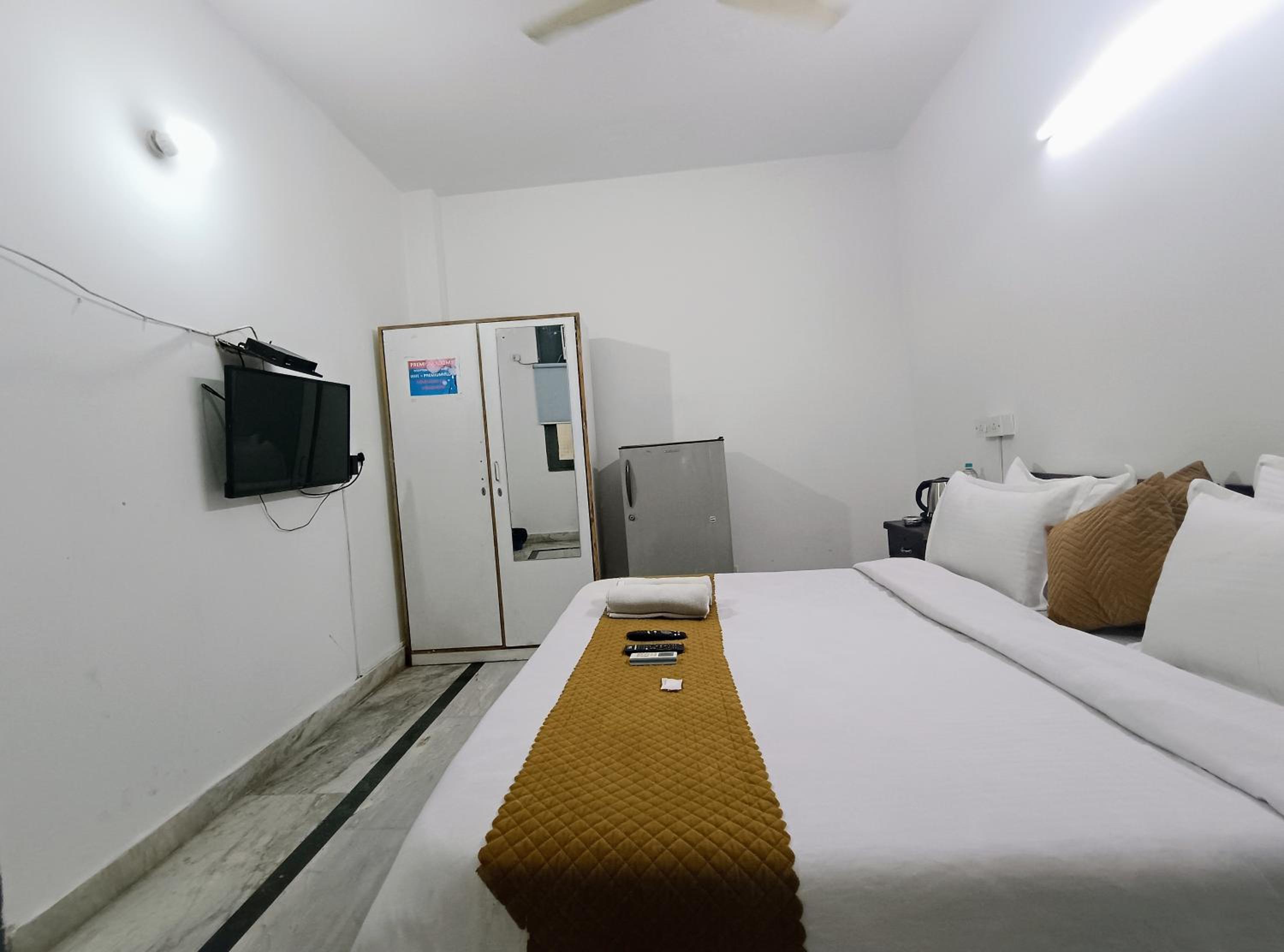 Double Room - Photo 31