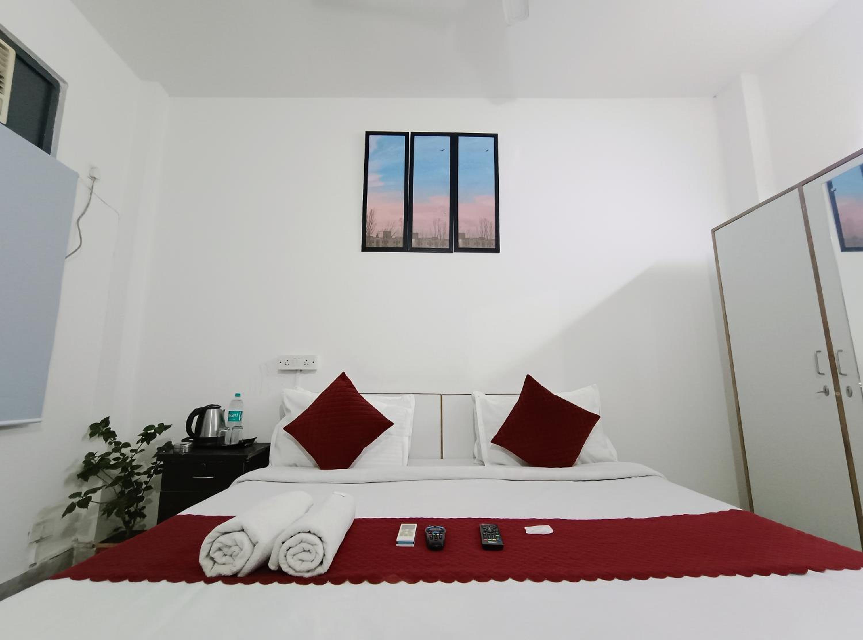 Double Room - Photo 29