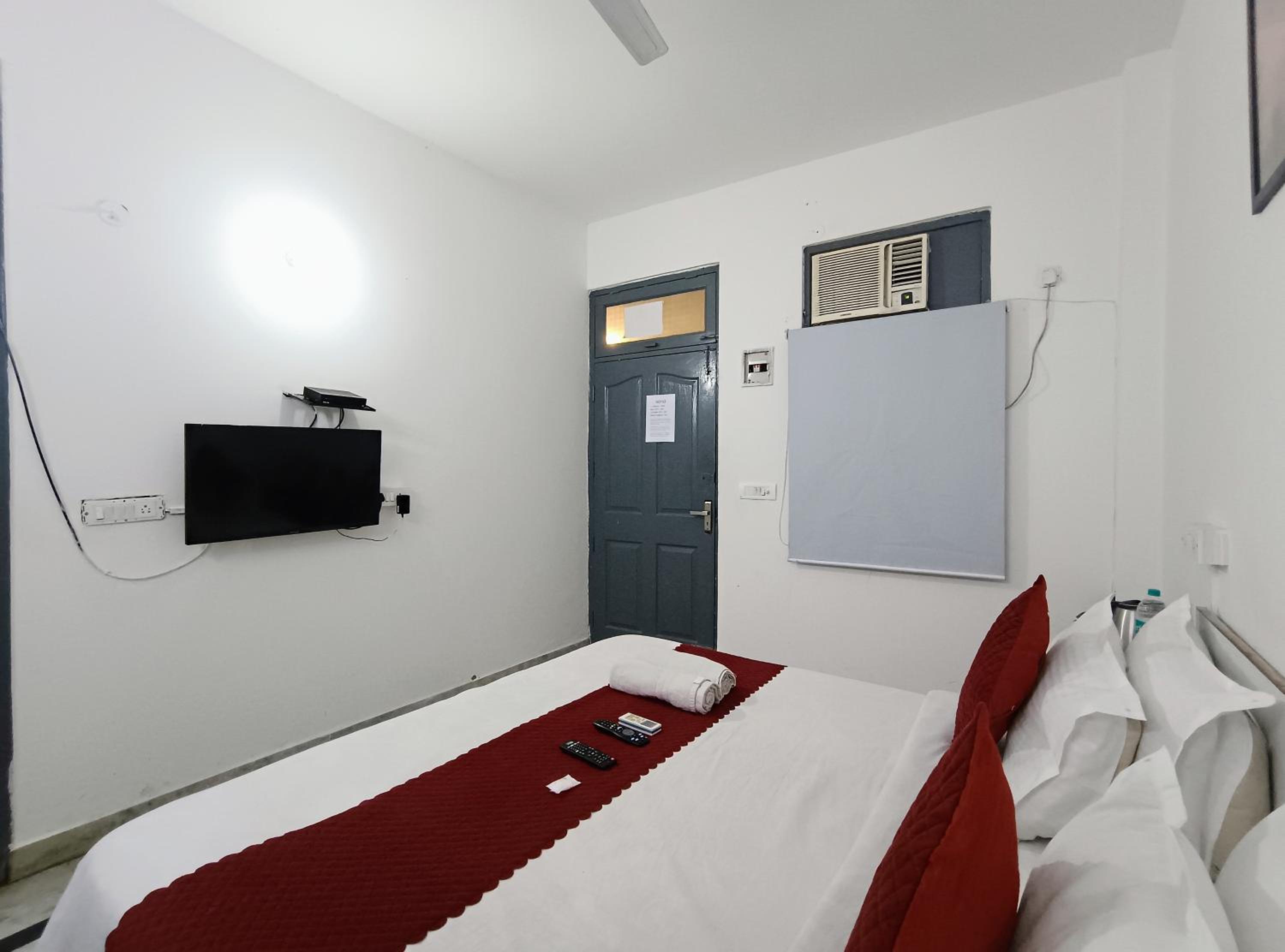 Double Room - Photo 19