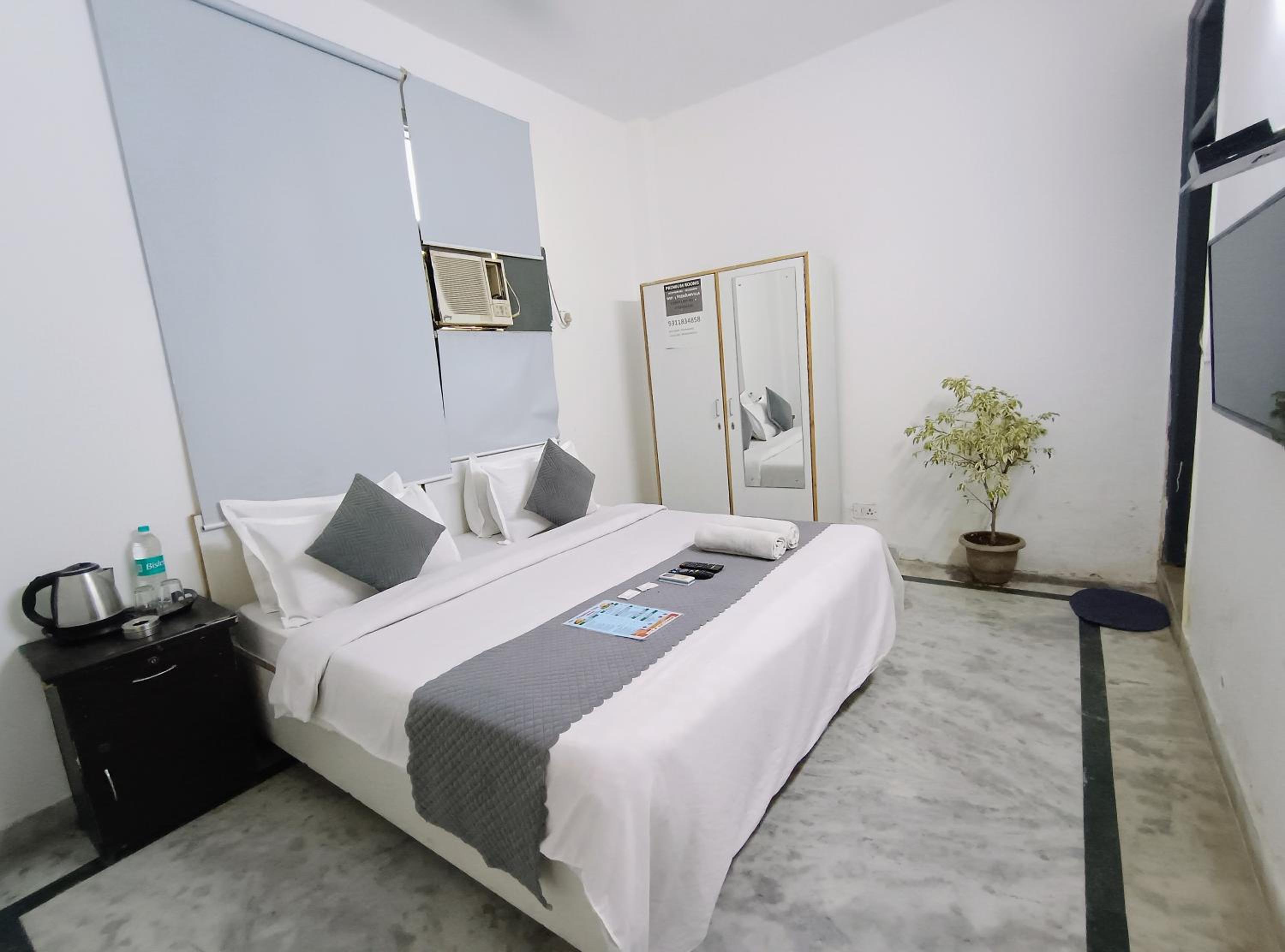 Double Room - Photo 7