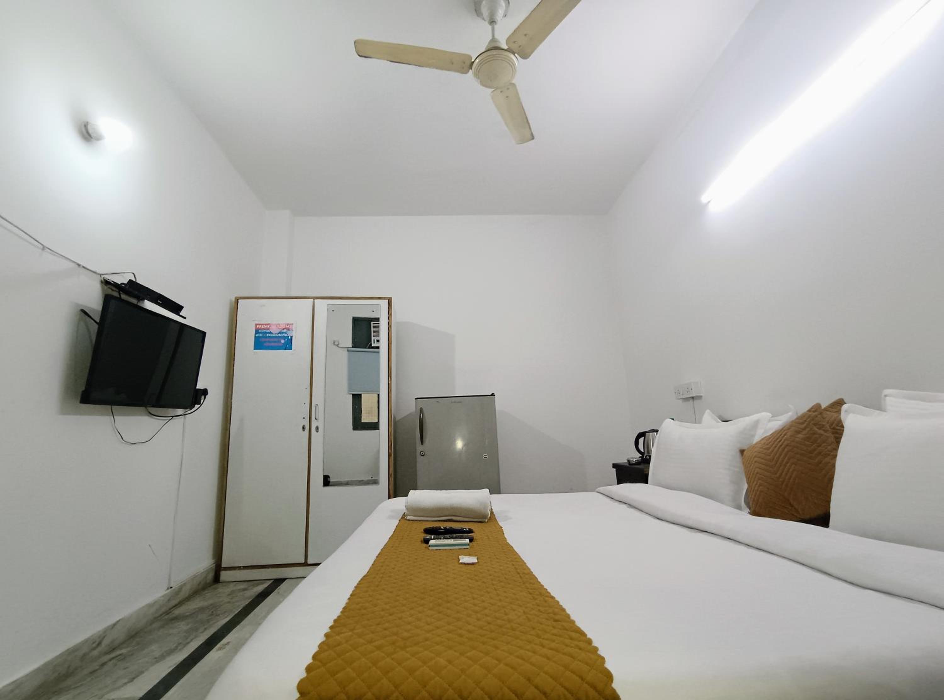 Double Room - Photo 4