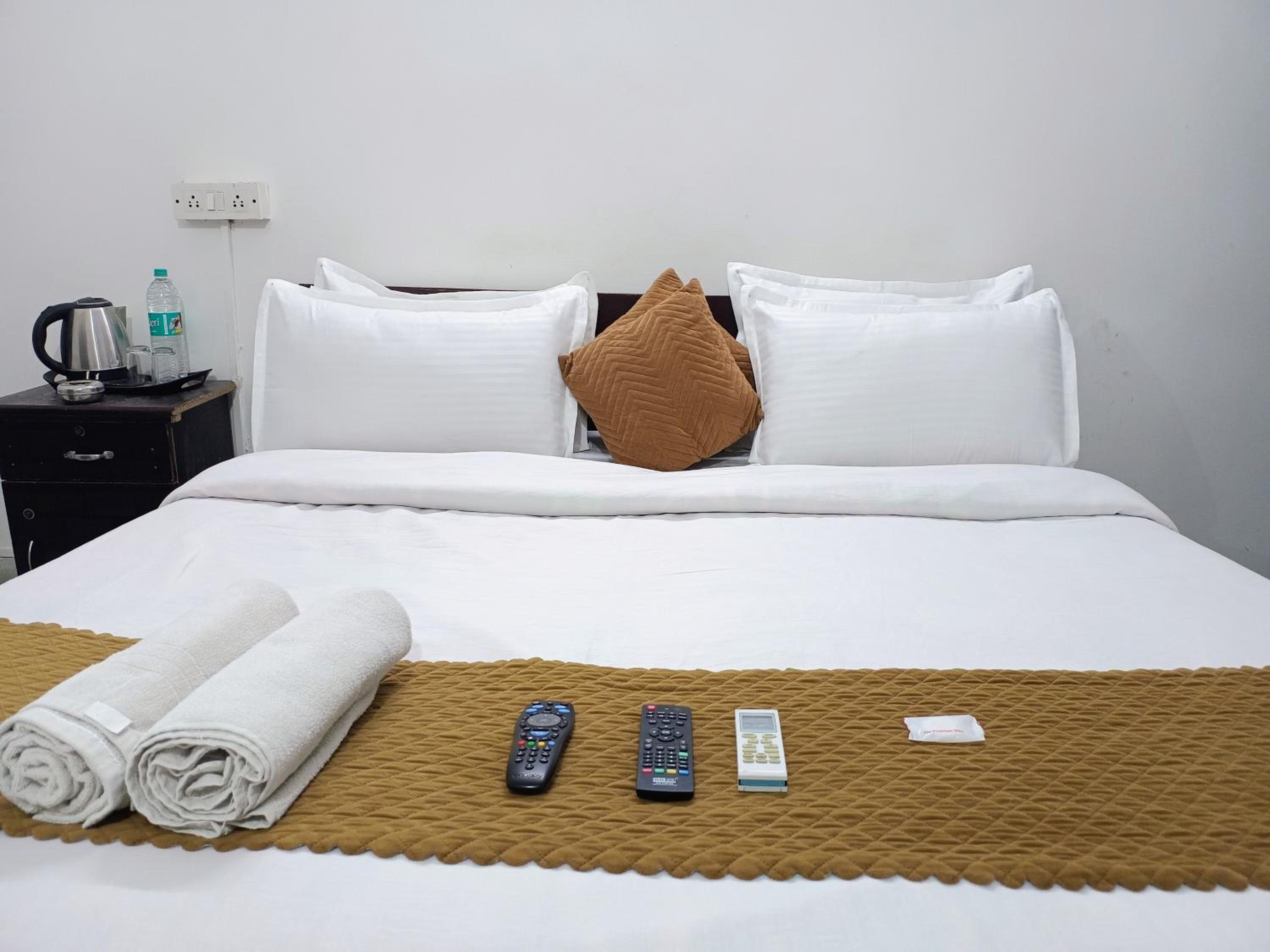 Double Room - Photo 3