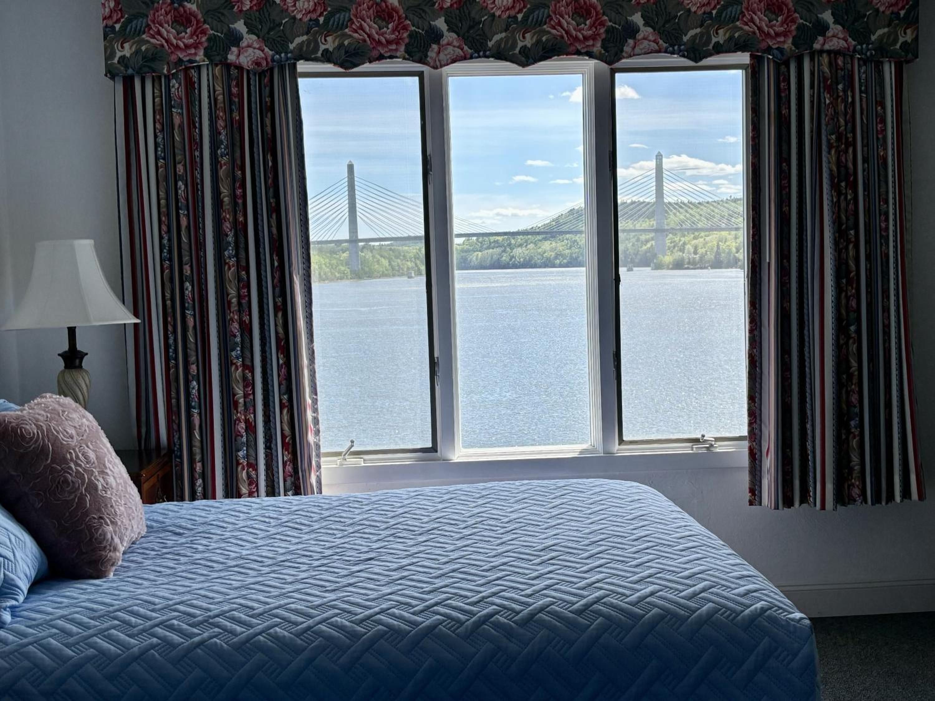 Double Room with Two Double Beds and River View photo 3