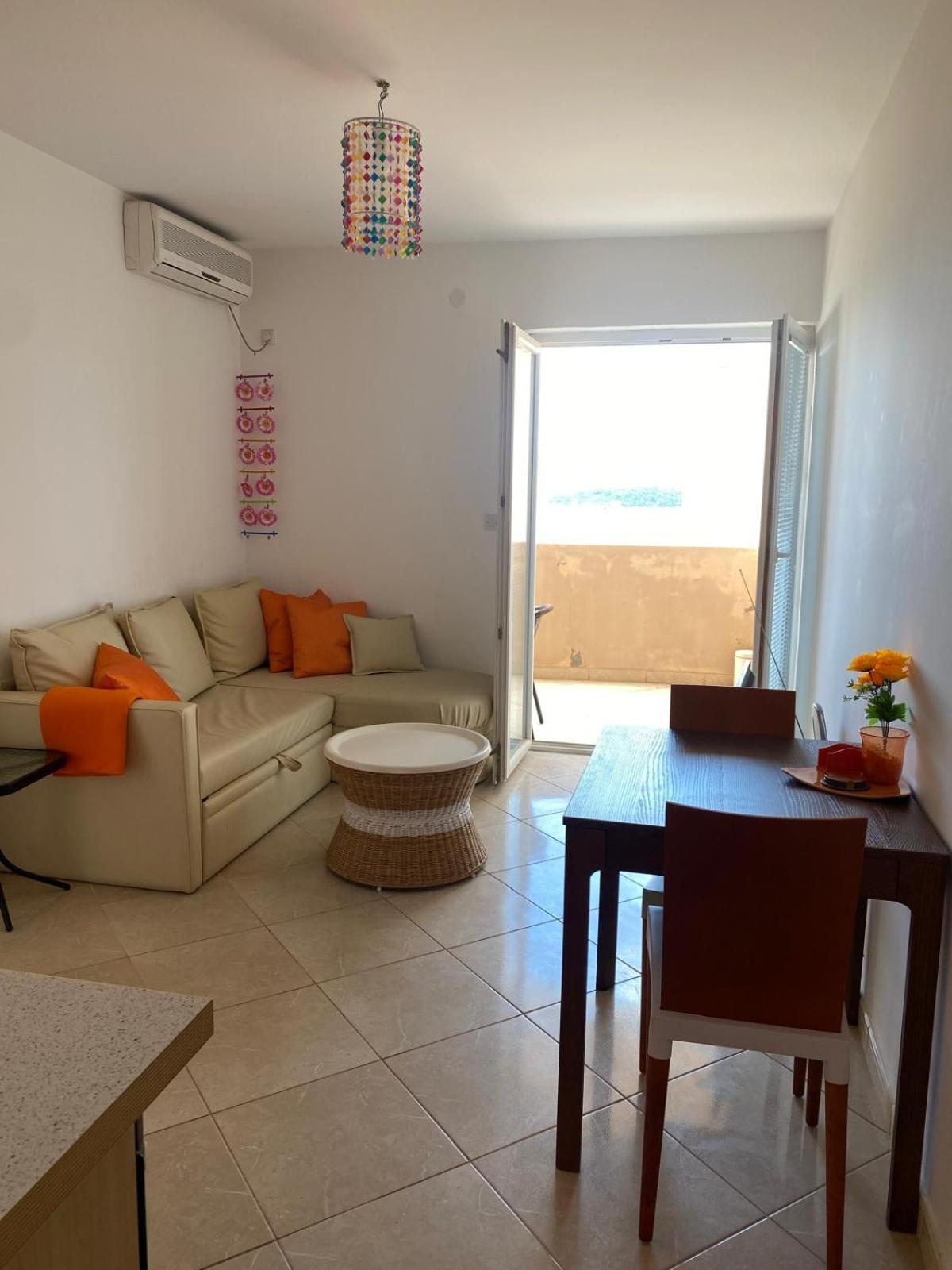 One-Bedroom Apartment with Sea View