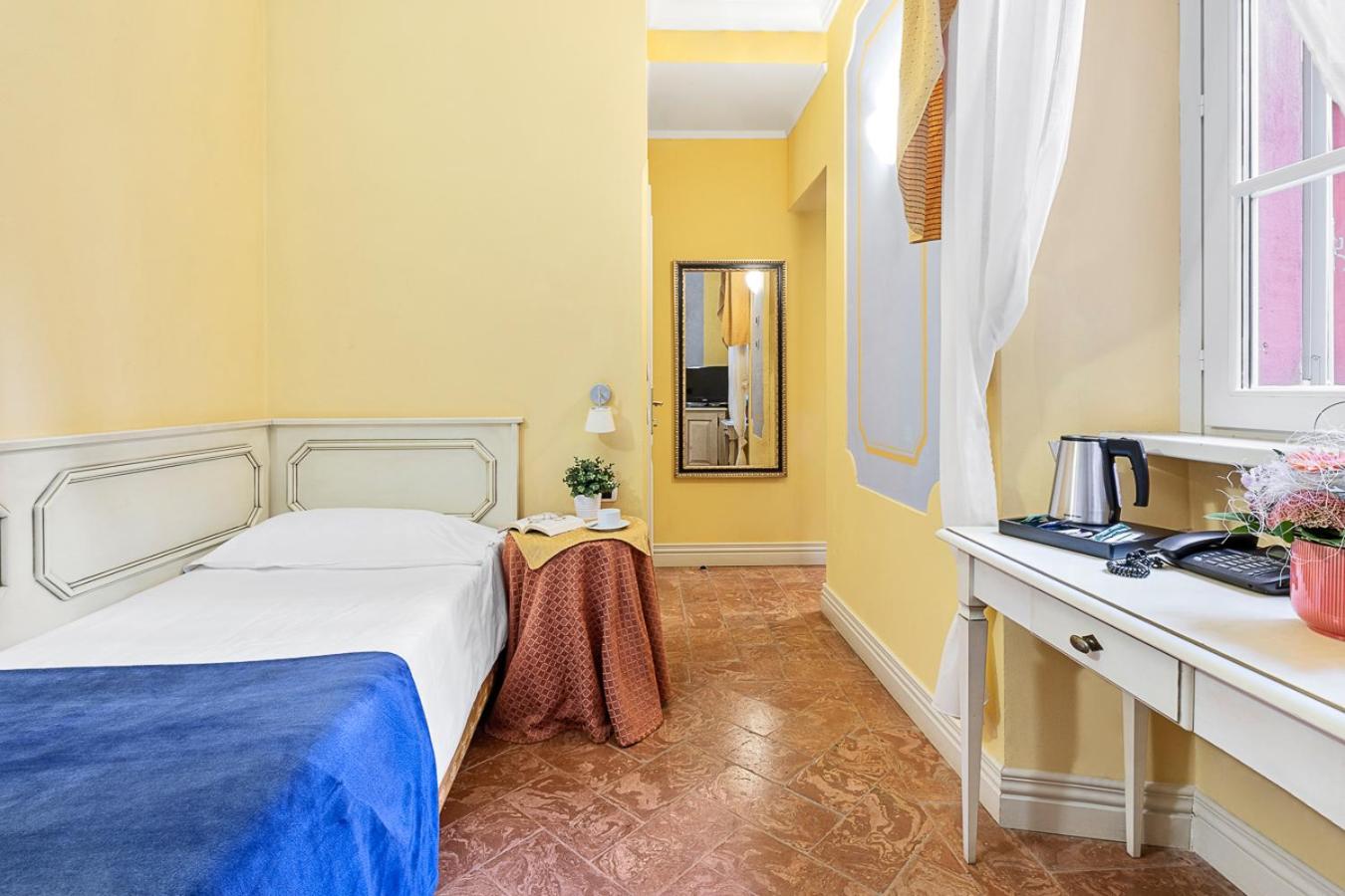 Single Room