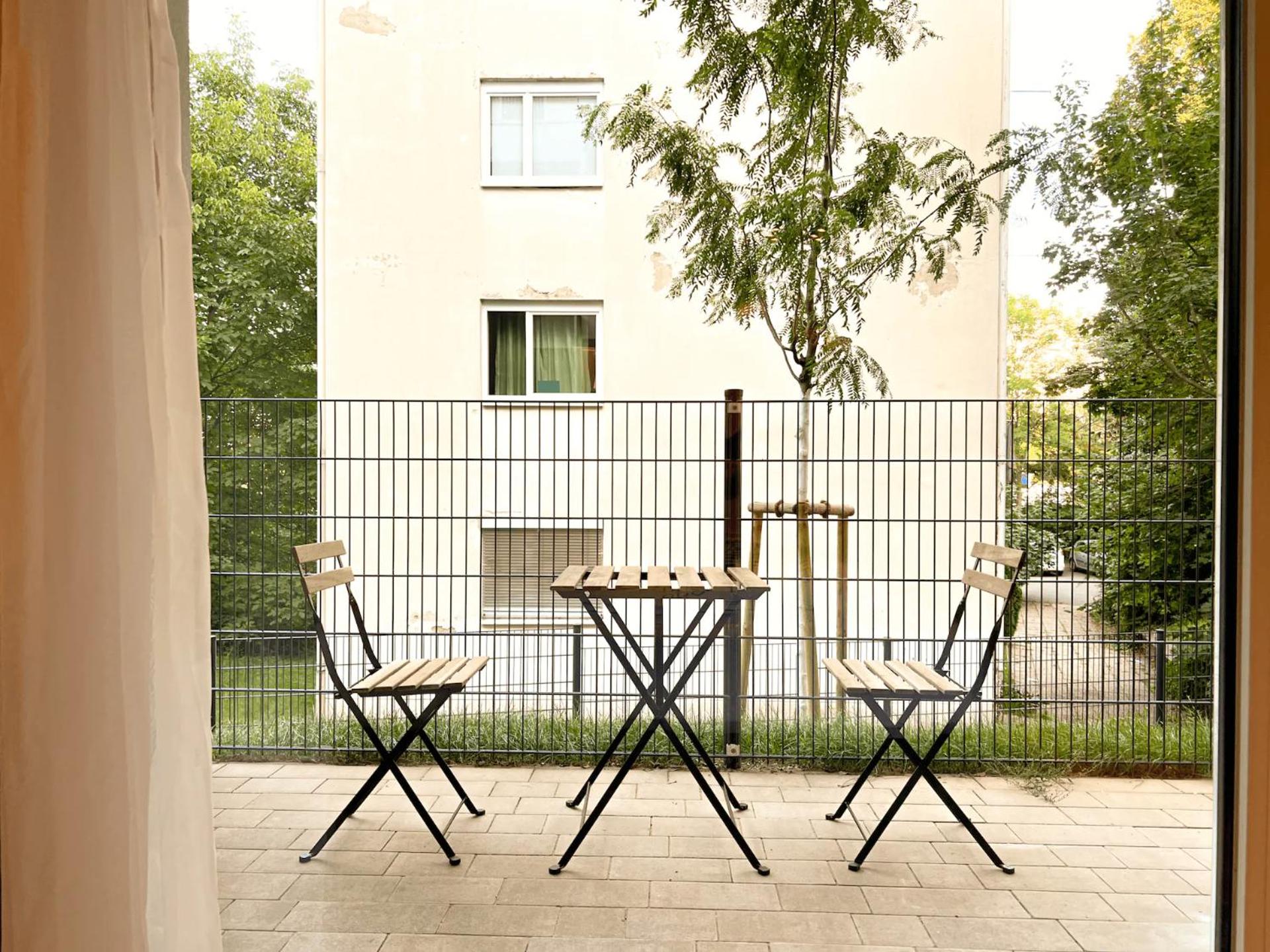 One-Bedroom Apartment with Balcony photo 3