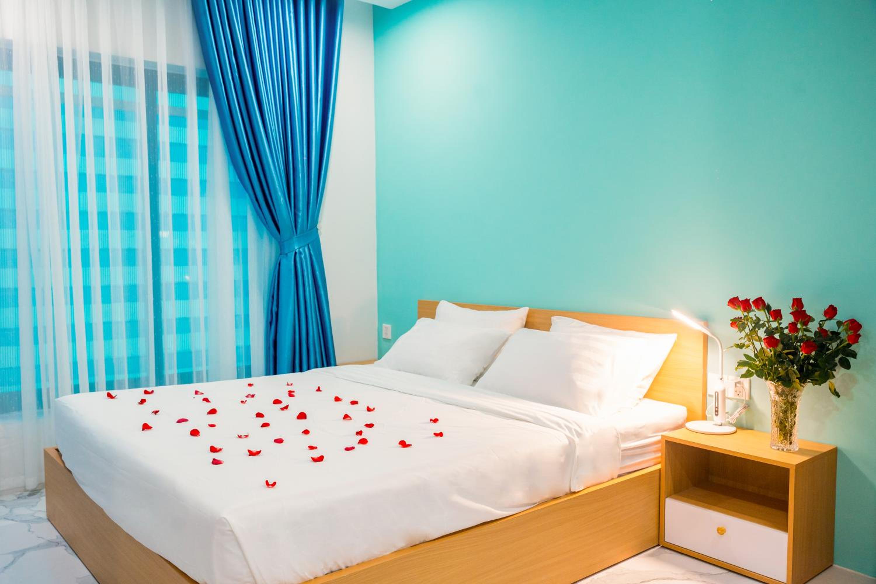 Deluxe Suite with Sea View