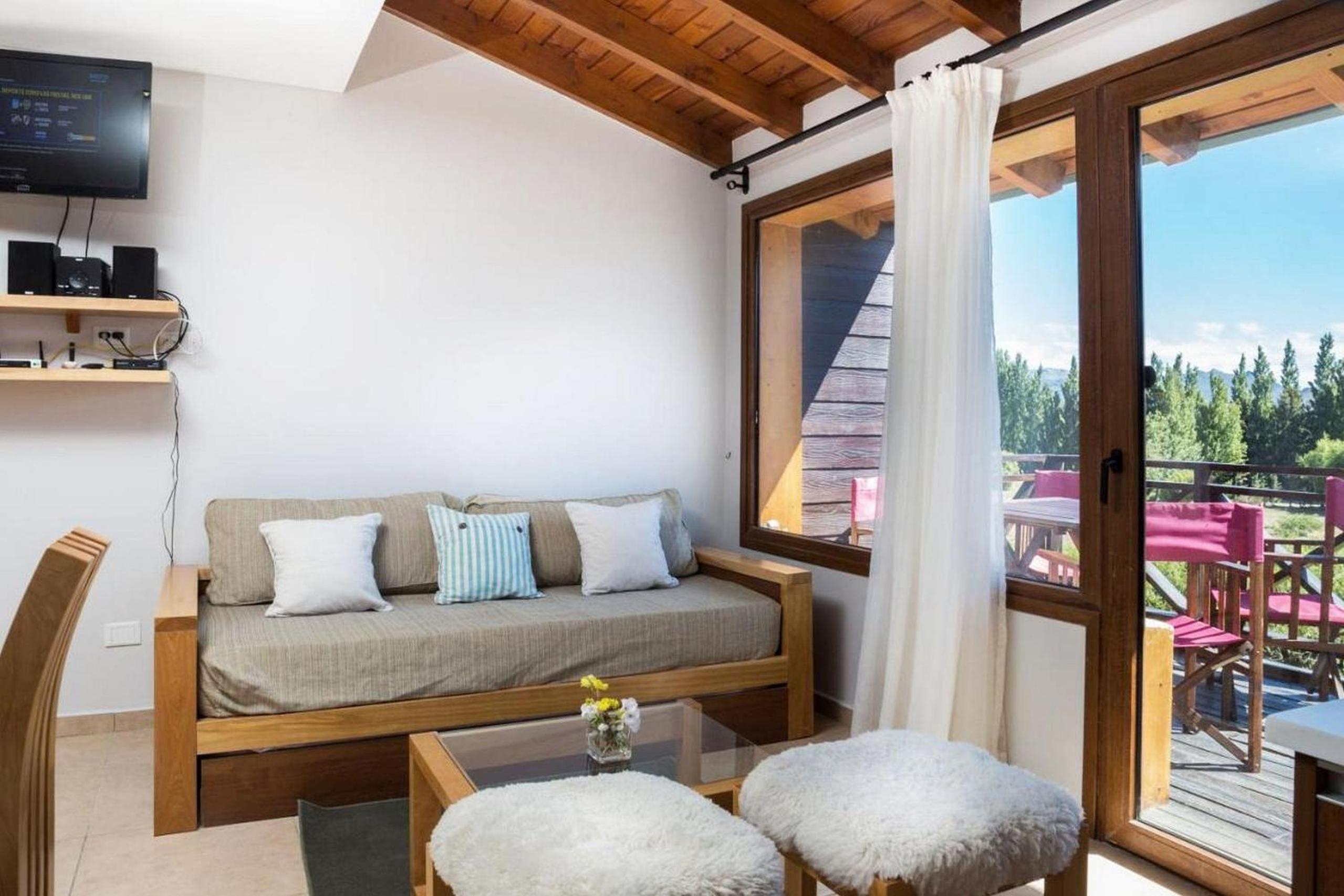 One-Bedroom Apartment With Garden View