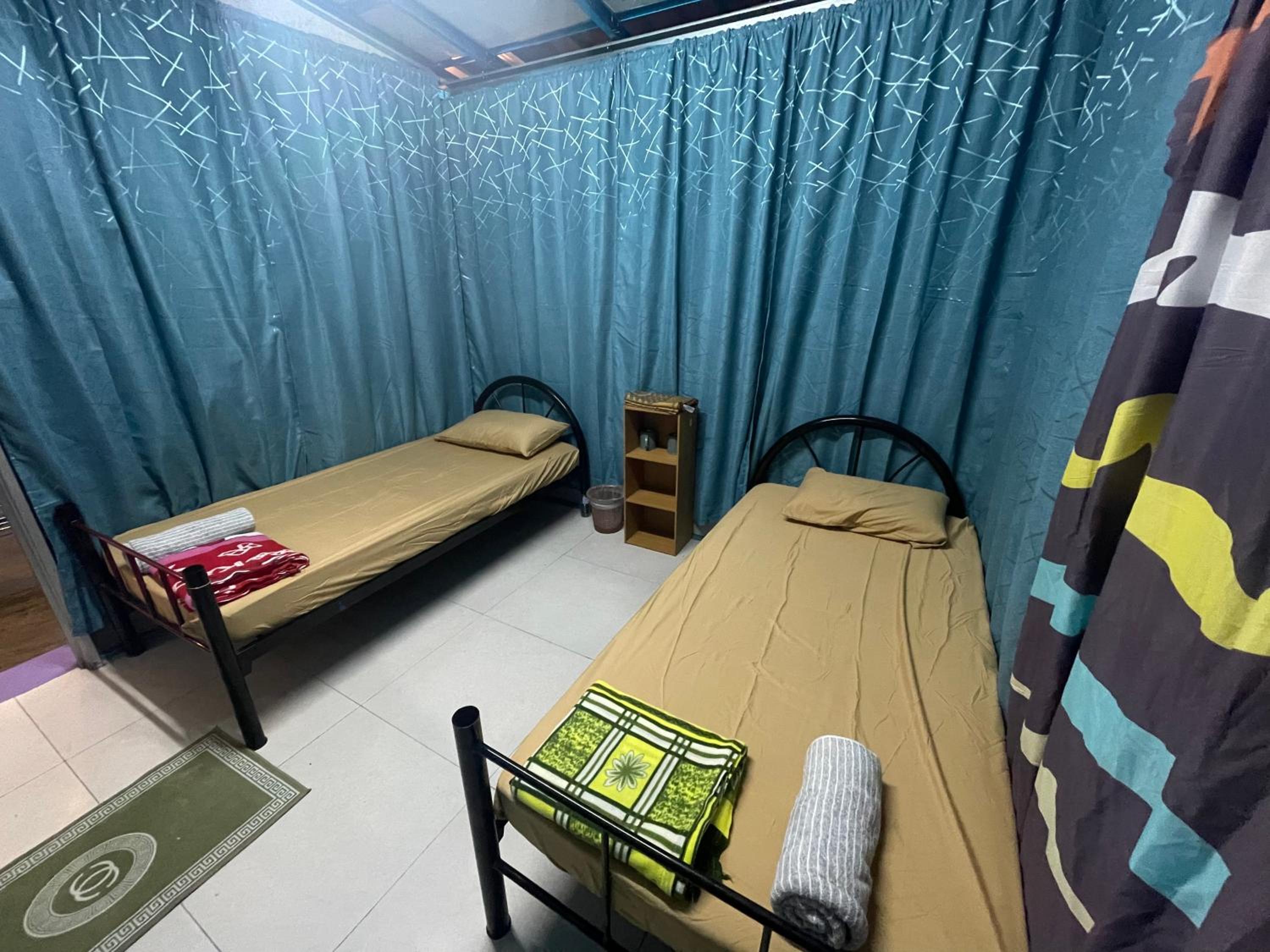 Twin Room with Shared Bathroom photo 2