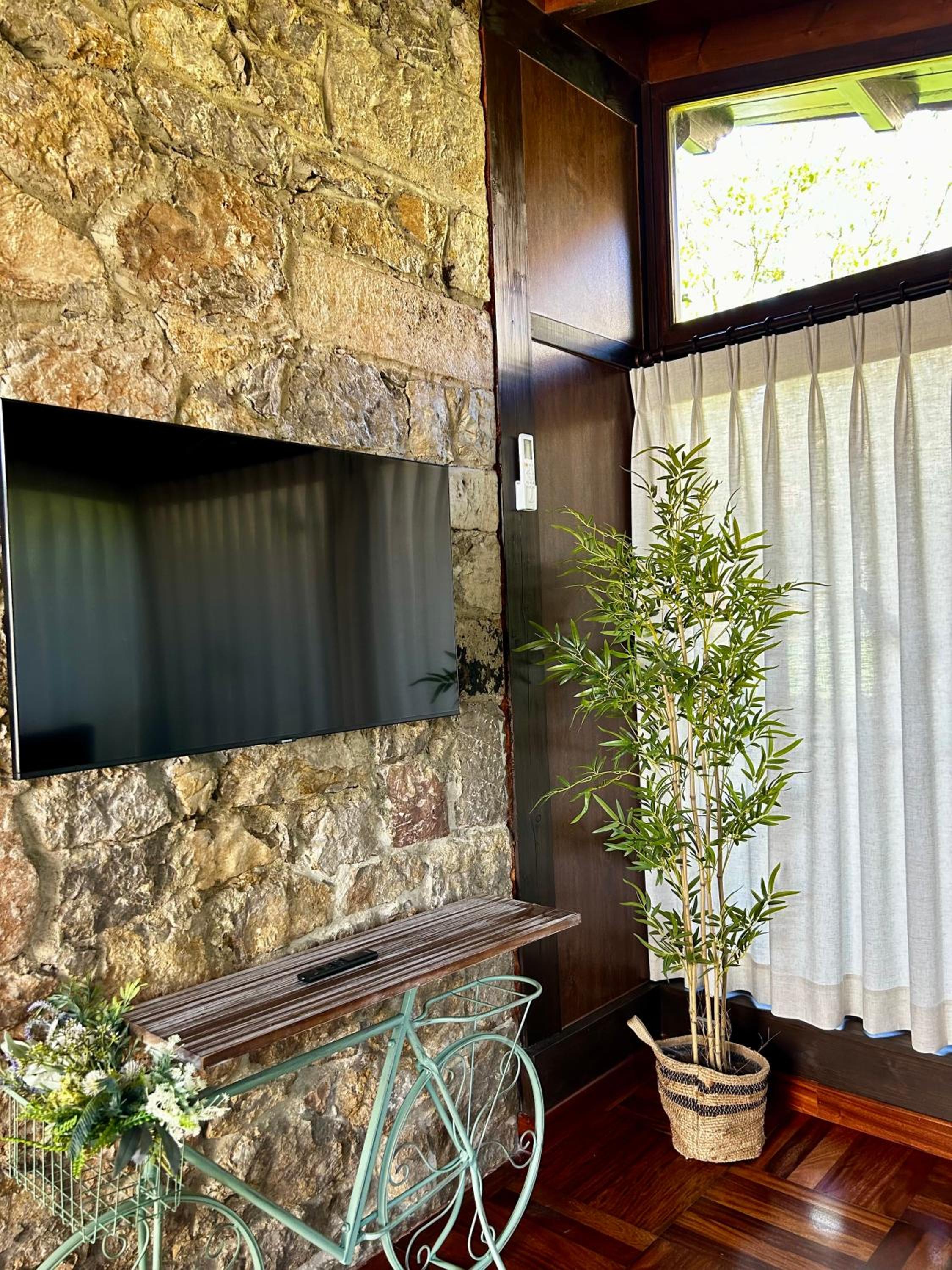 Two-Bedroom Apartment with Garden View photo 3
