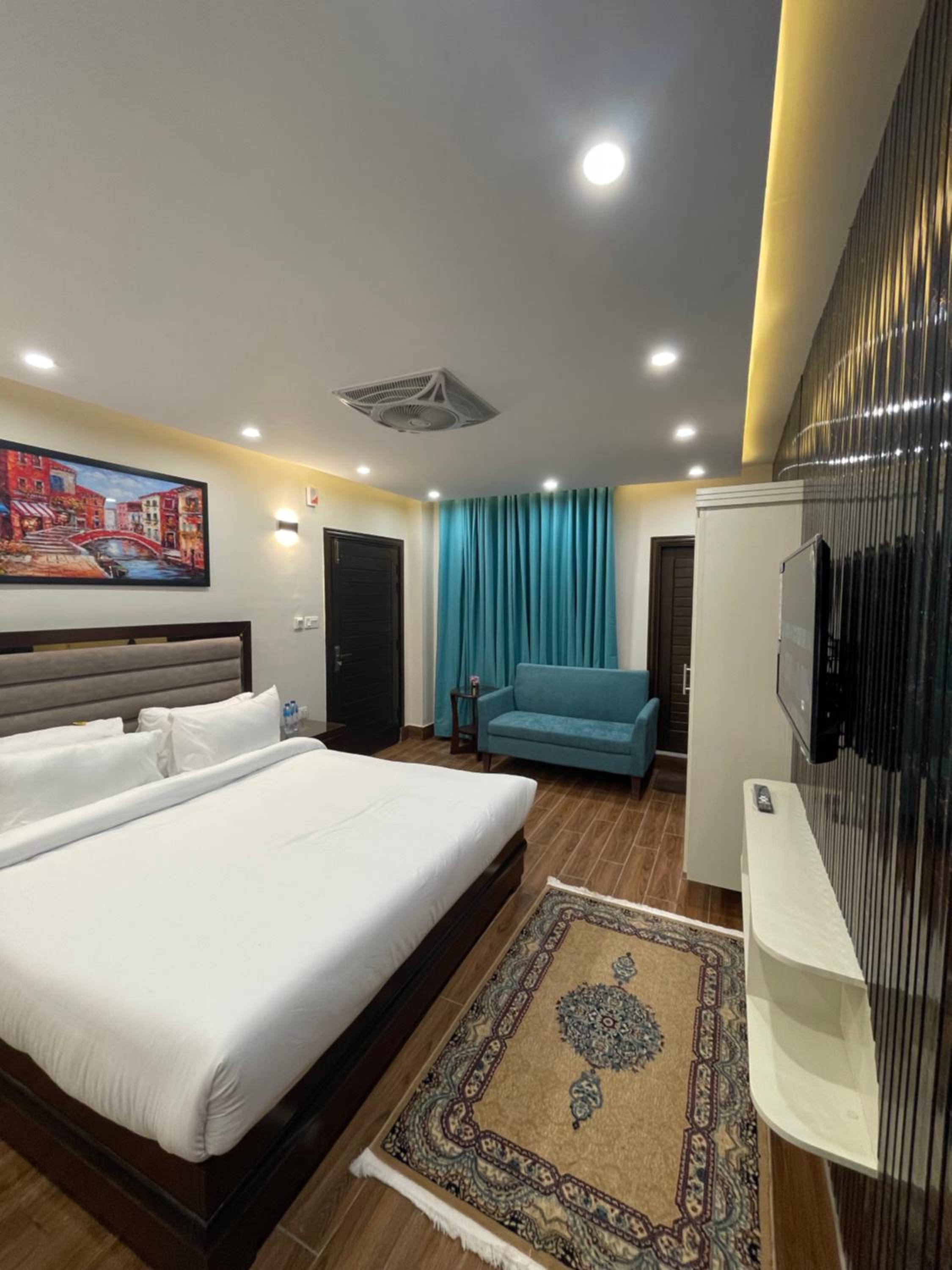 Family Suite photo 2