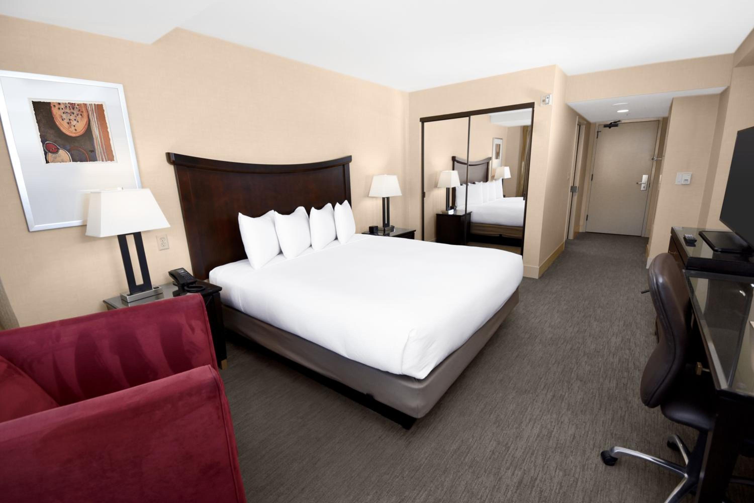 King Room - Hearing Access - Photo 3