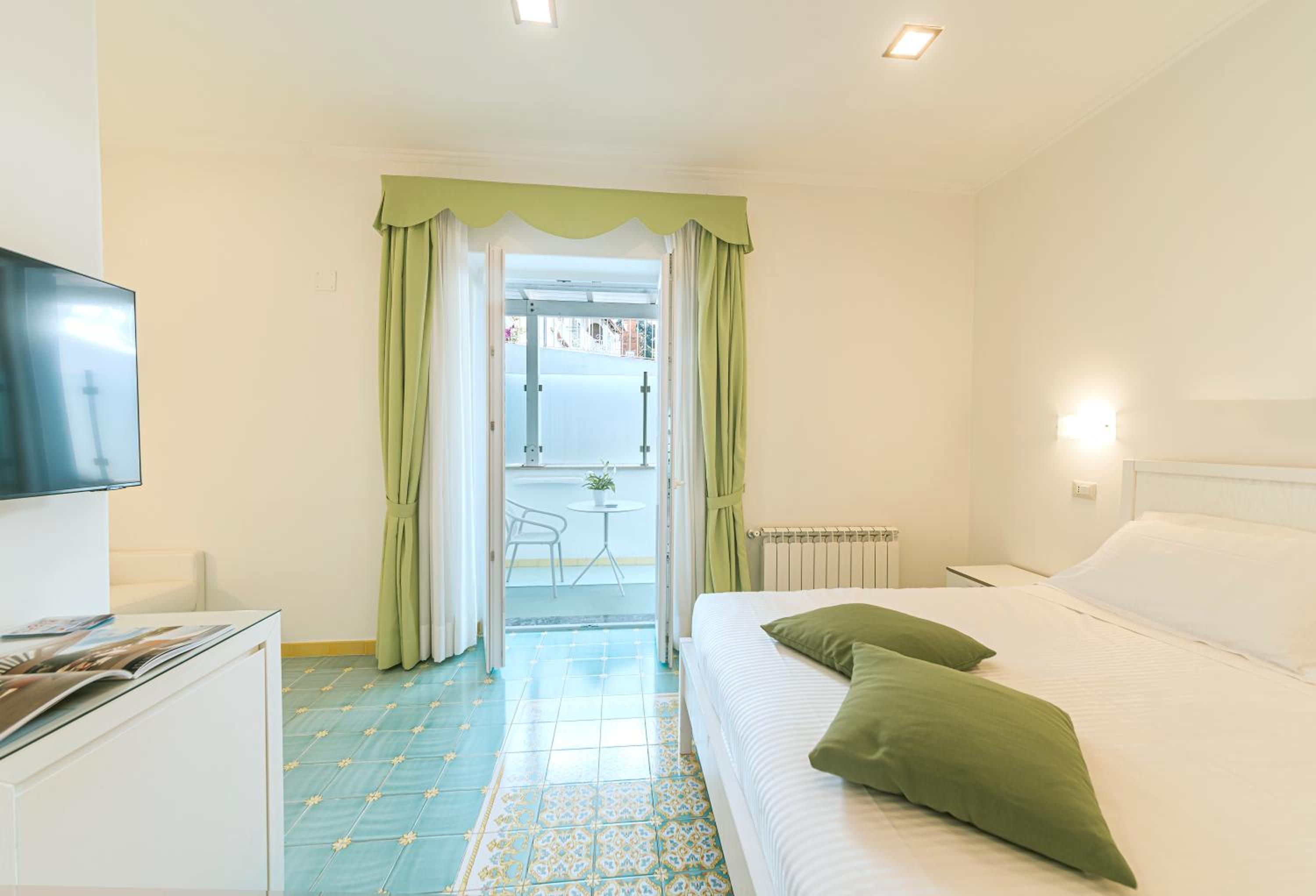 Classic Double or Twin Room - Photo 3