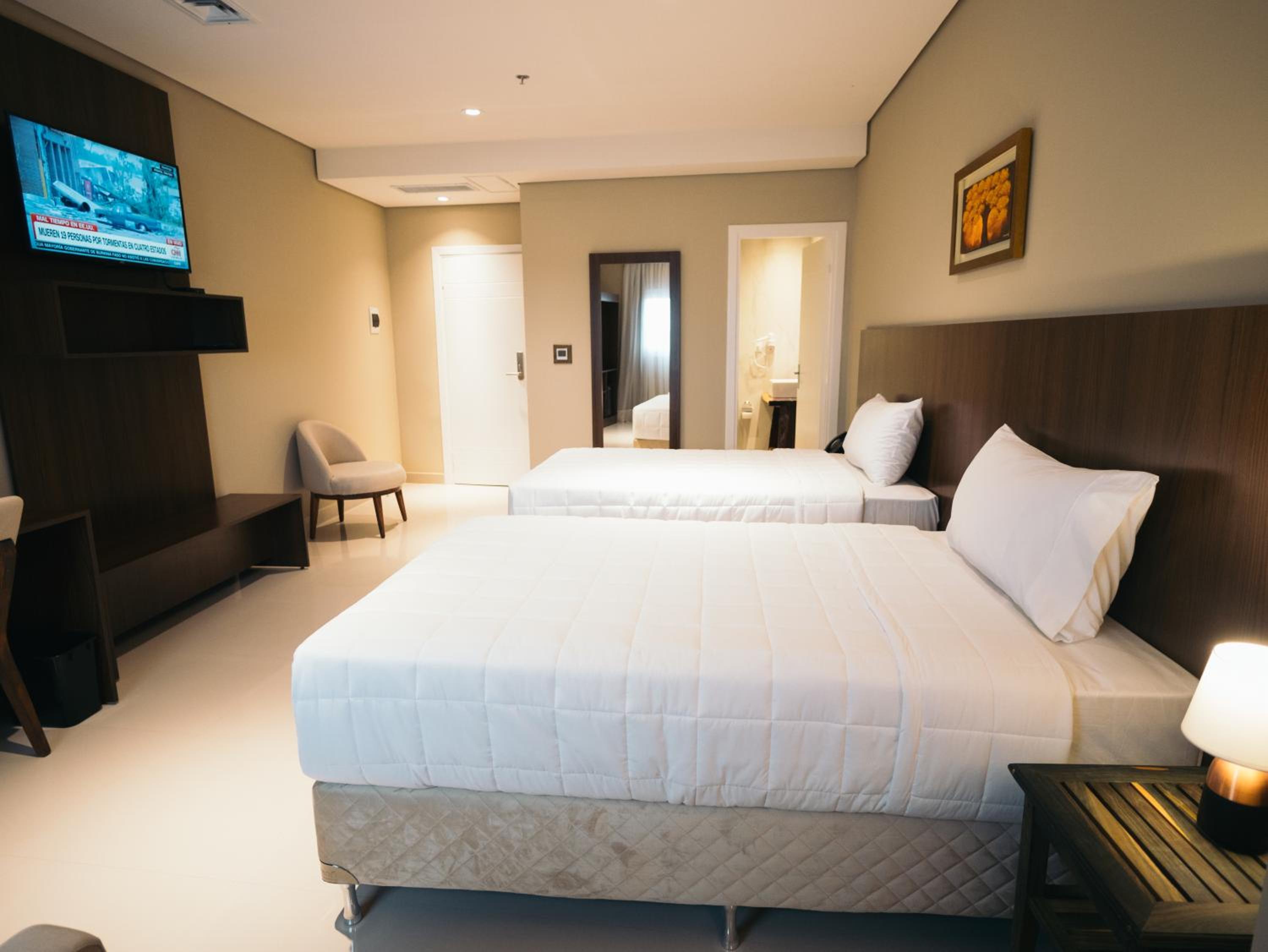 Standard Twin Room photo 2