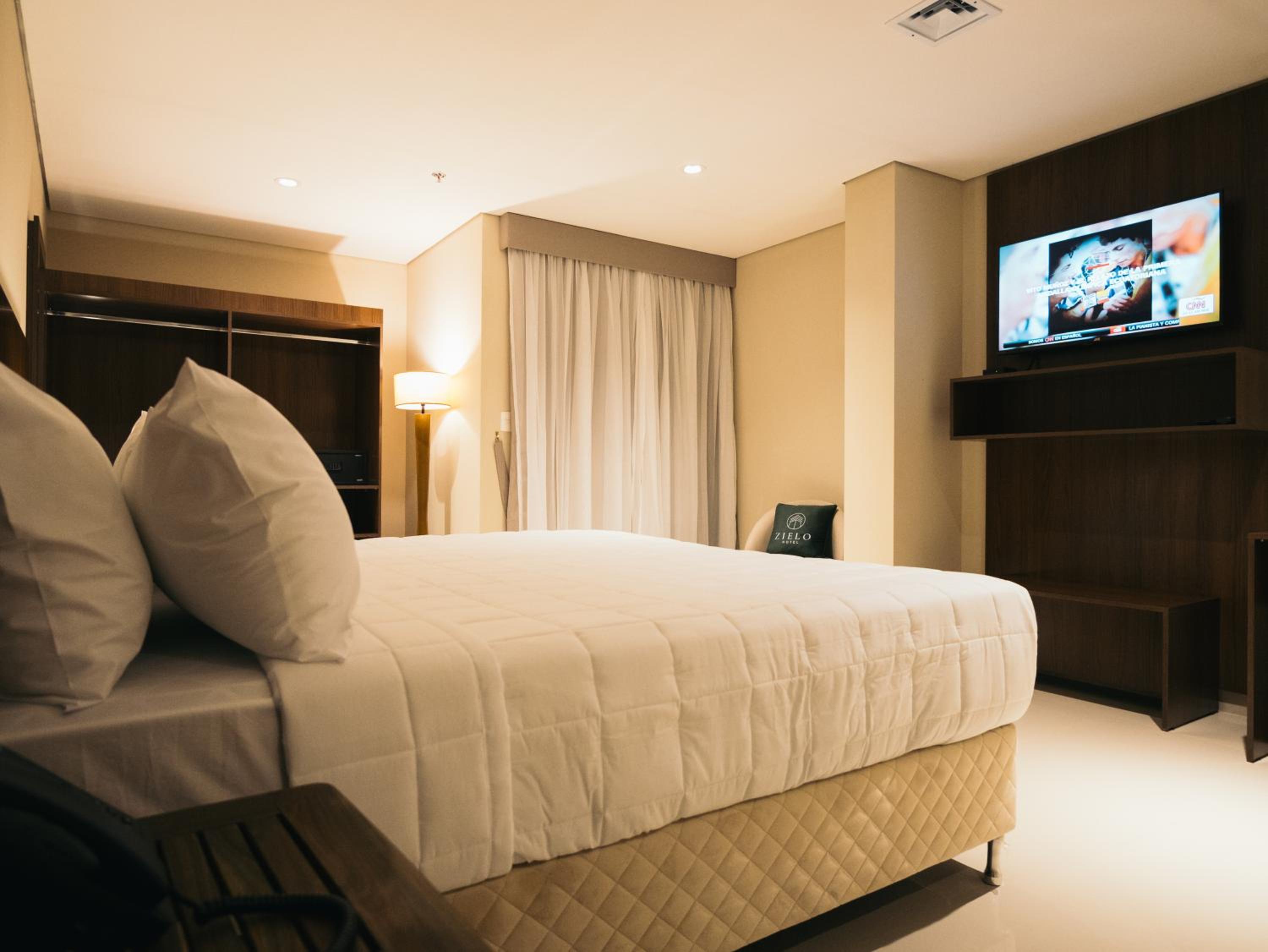 Deluxe Queen Room photo 2