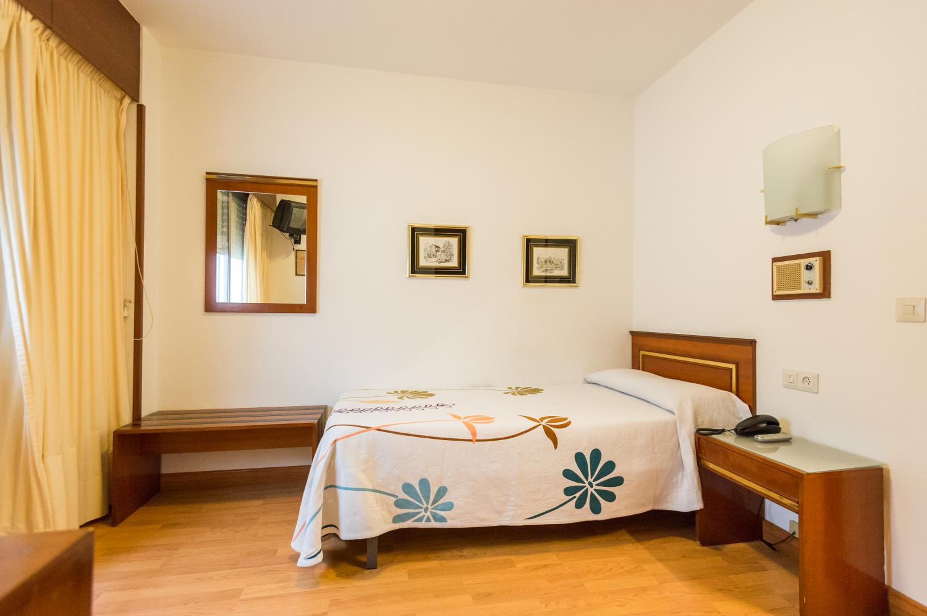 Habitación individual con baño privado
