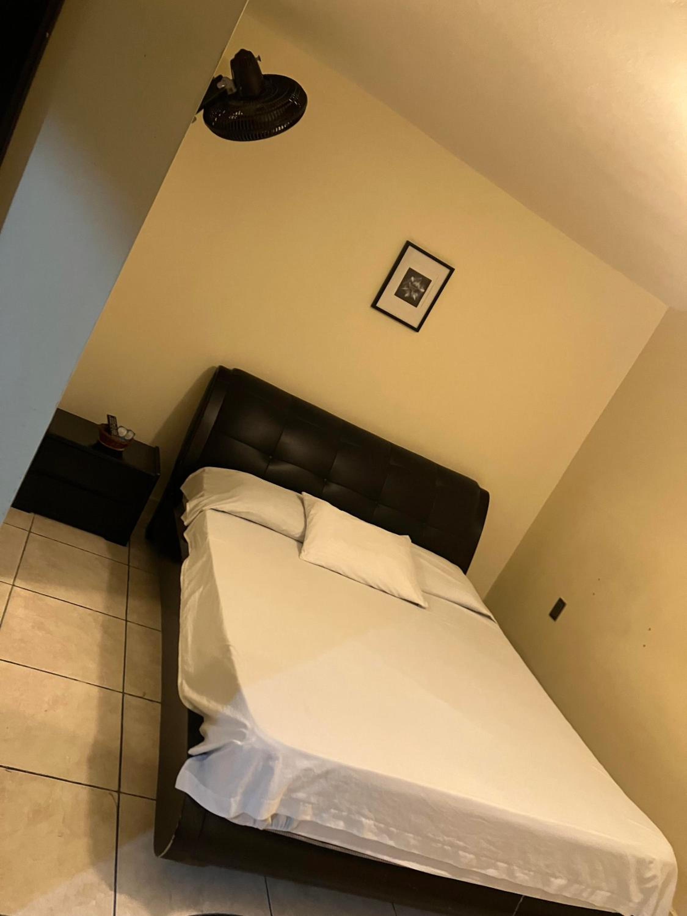 Large Double Room photo 3