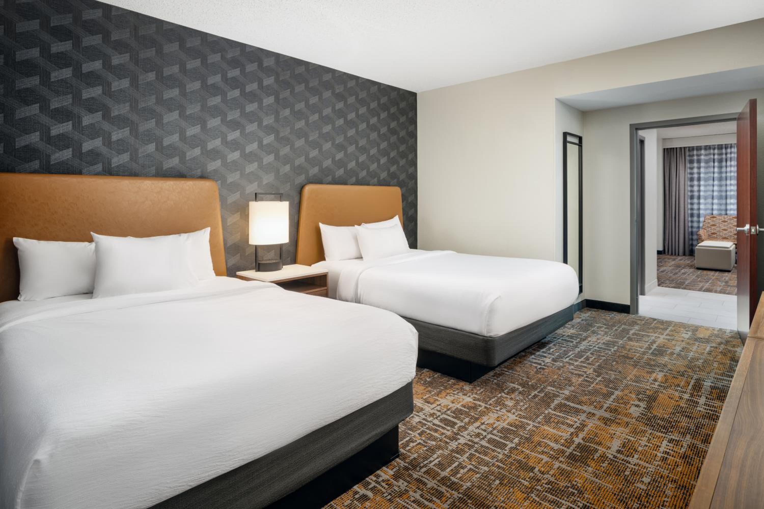 Two-Room Queen Suite with Two Queen Beds - Photo 1