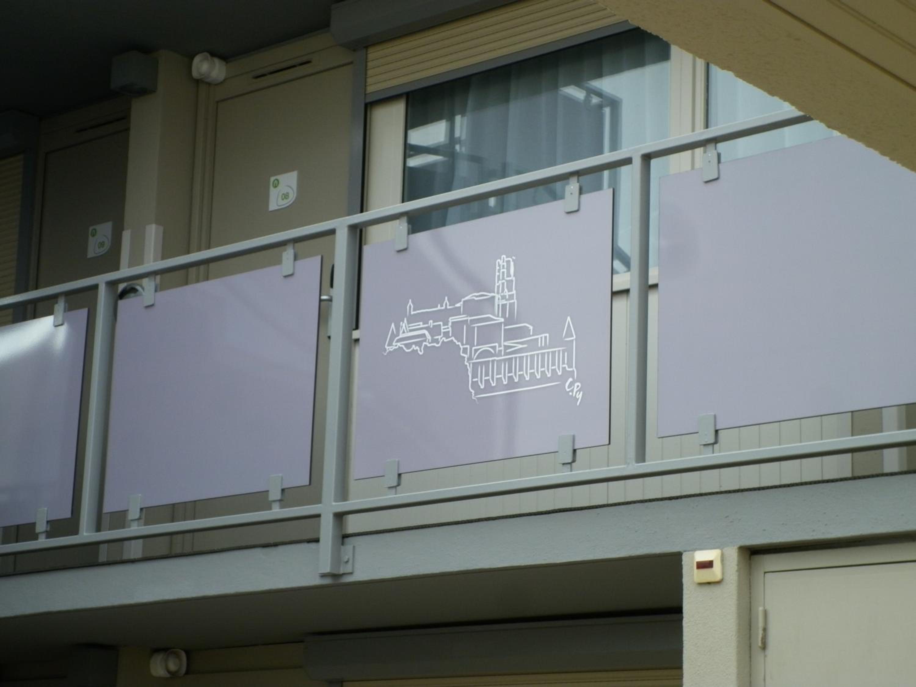 Standard Twin Room - Photo 3