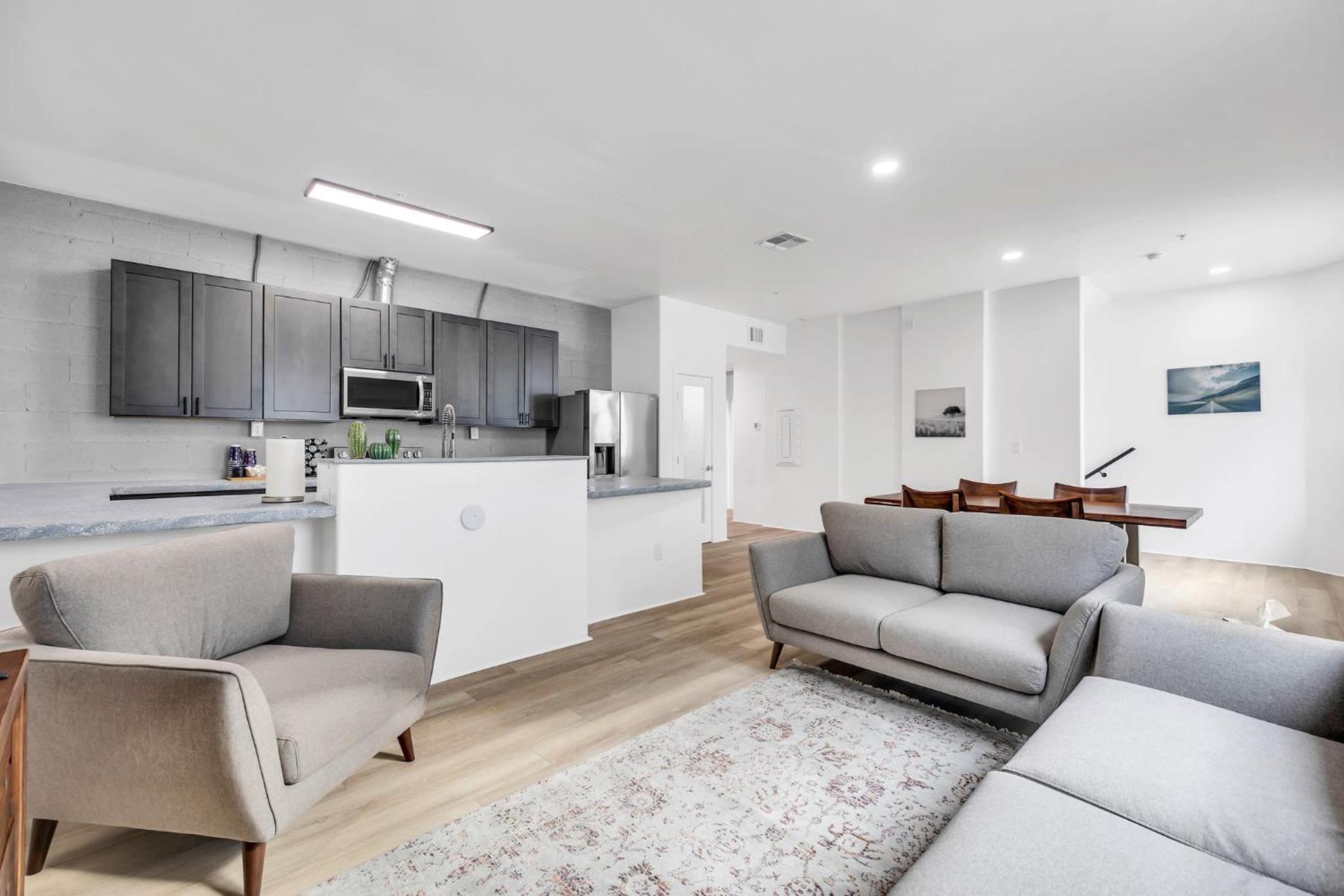 Apartment photo 3