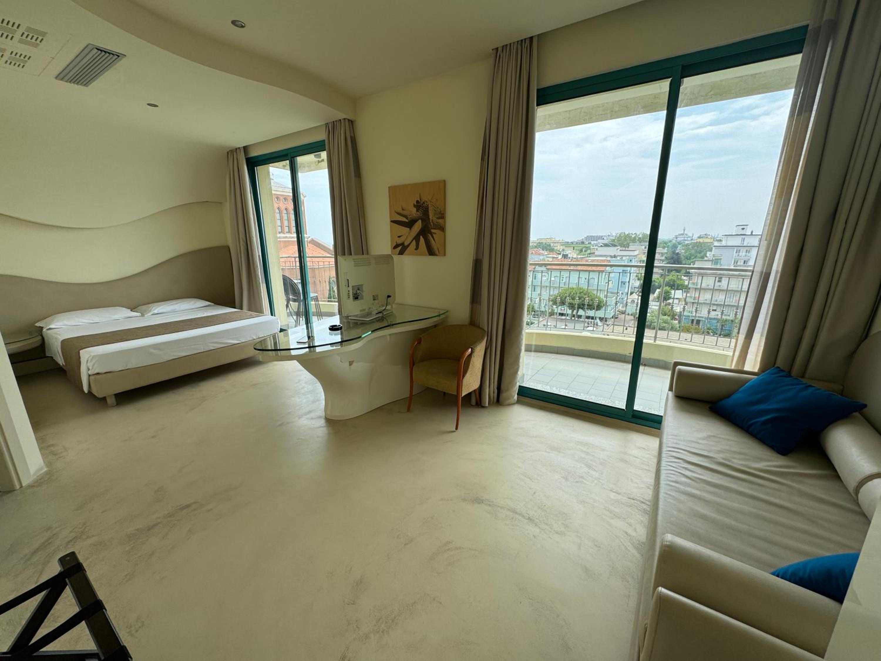 Superior Quadruple Room With Balcony - Photo 15